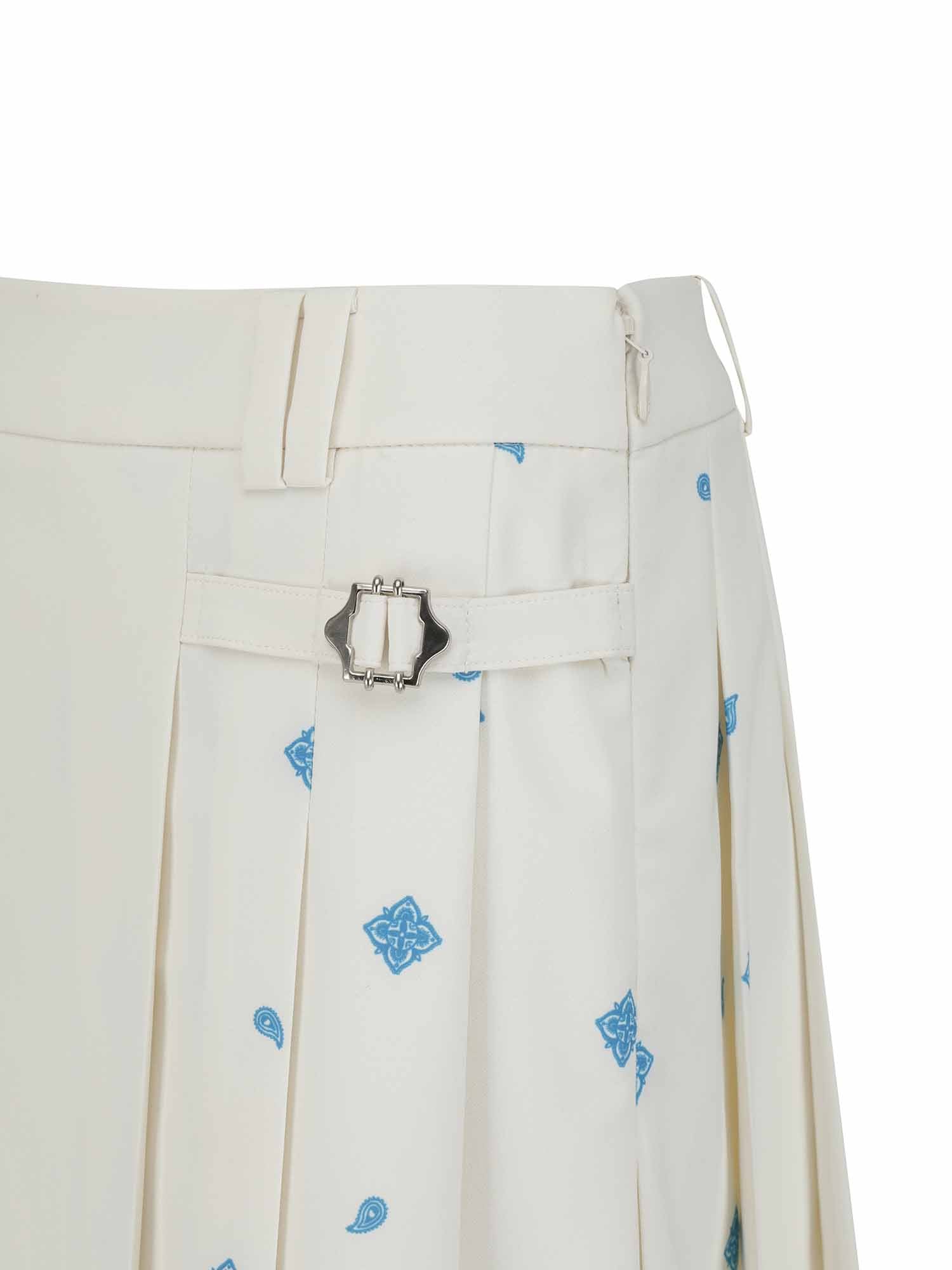 WOMEN SEASONAL PLEATS HALF PANTS
