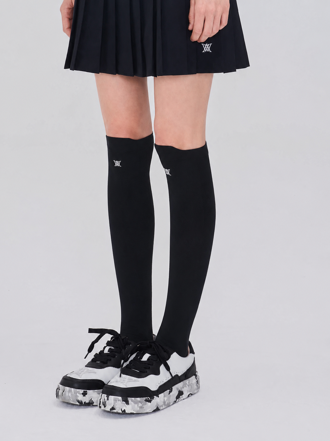 WOMEN AQUA COOL KNEE SOCKS