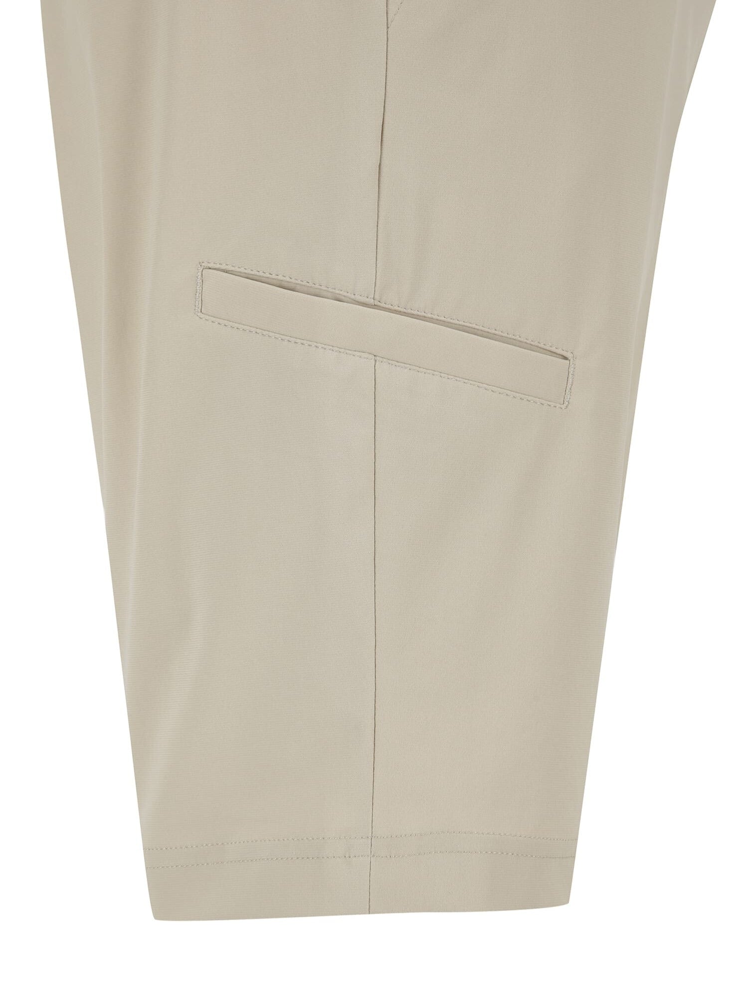 MEN SM ESSENTIAL COOL HALF PANTS