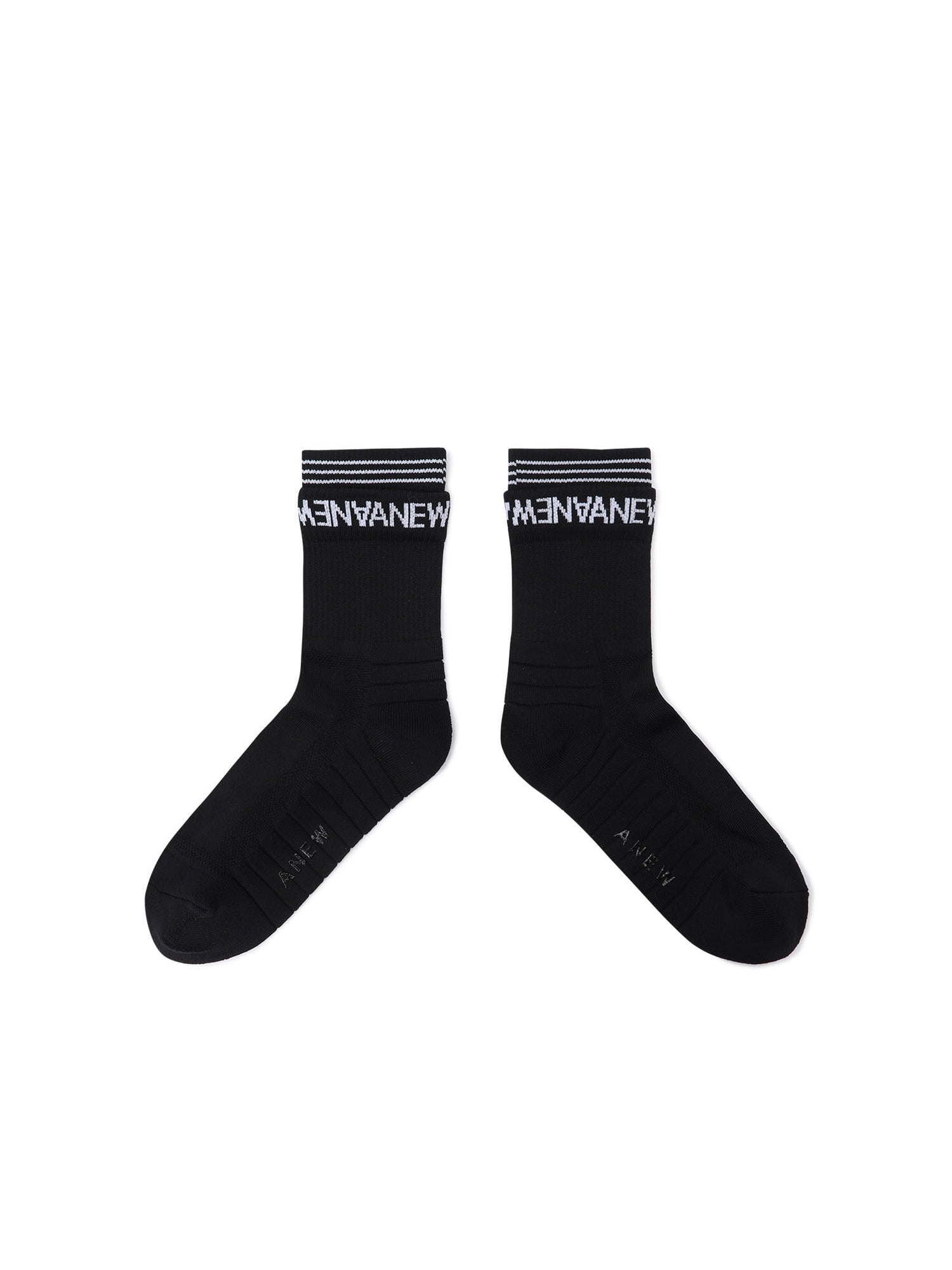 MEN ESSENTIAL MIDDLE SOCKS
