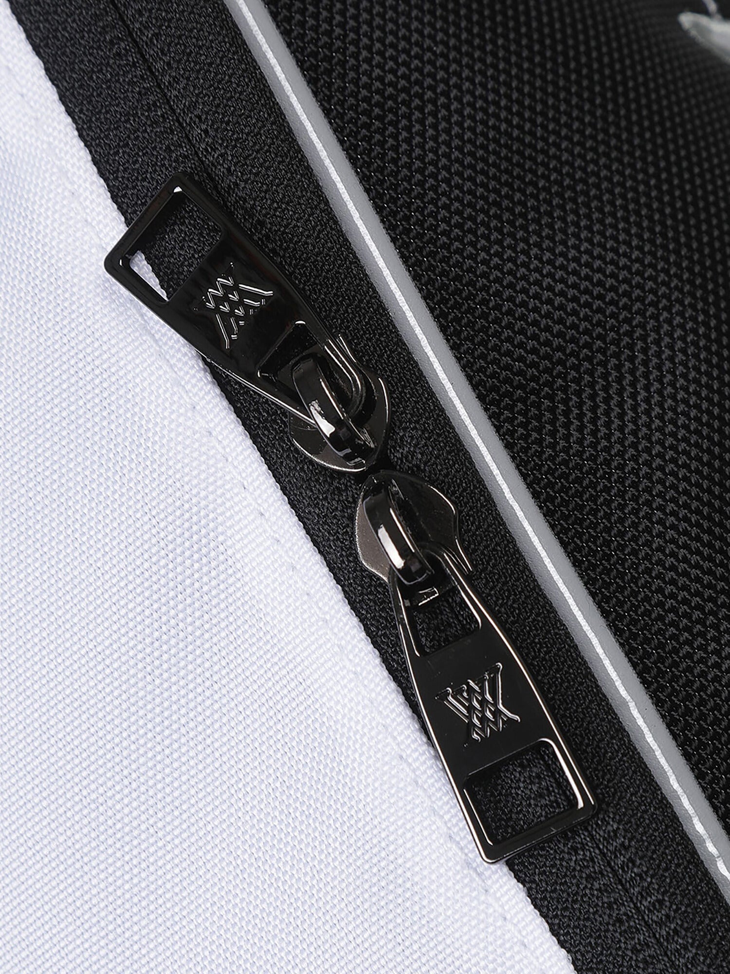 DOUBLE LOGO TRAVEL COVER
