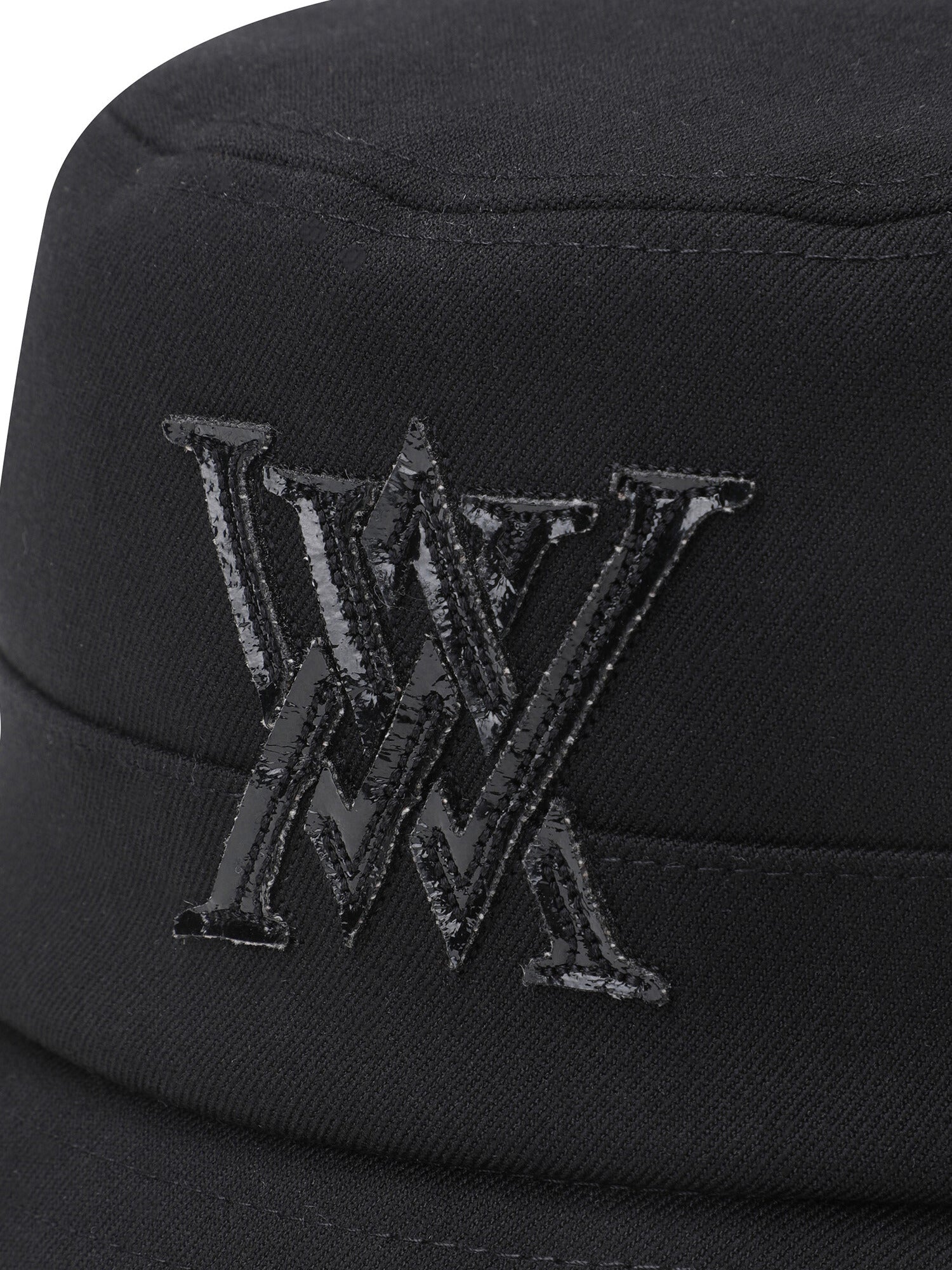 WOMEN LOGO POINT HAT