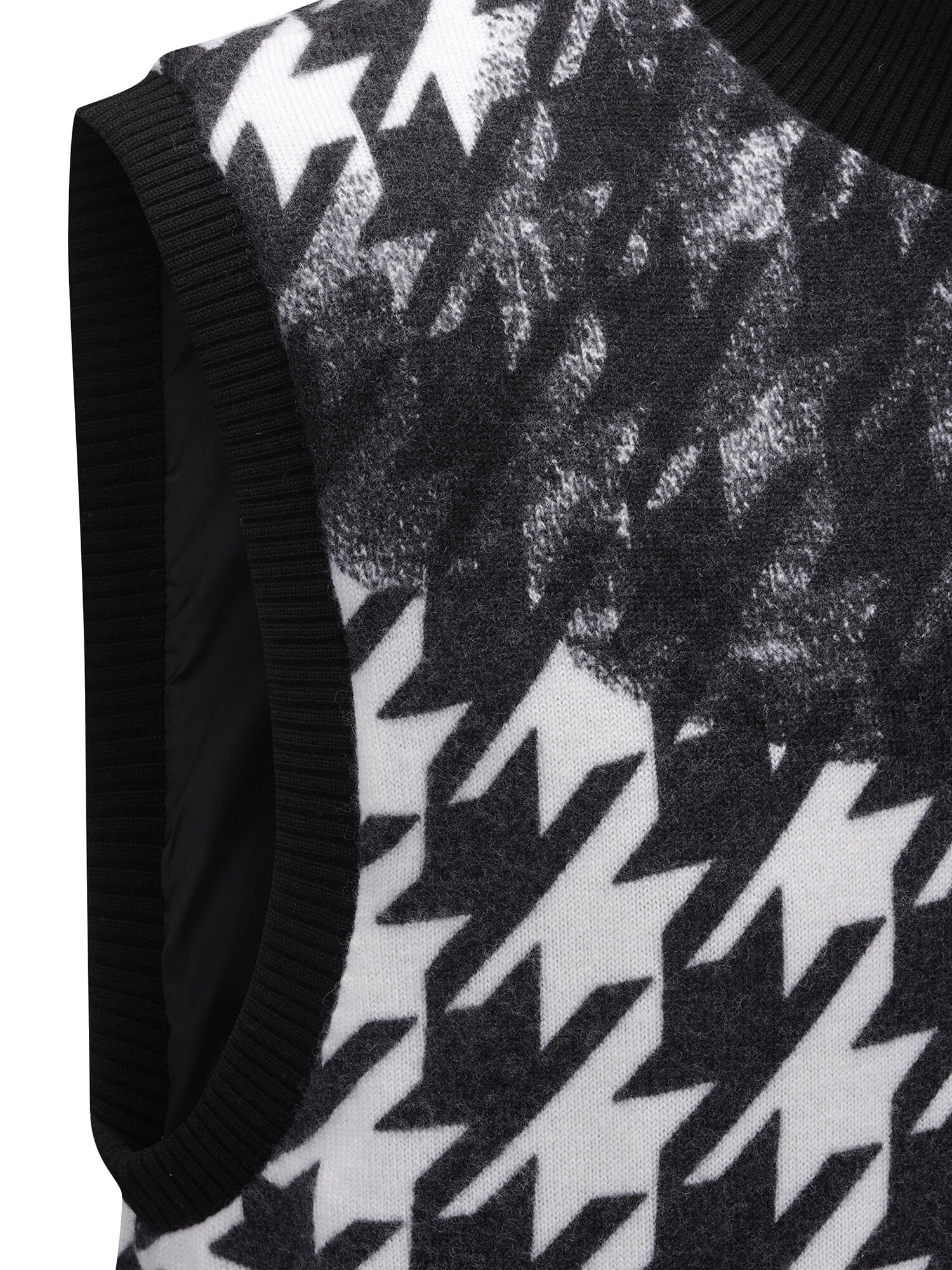 MEN FA PATTERN REVERSIBLE KNIT VEST