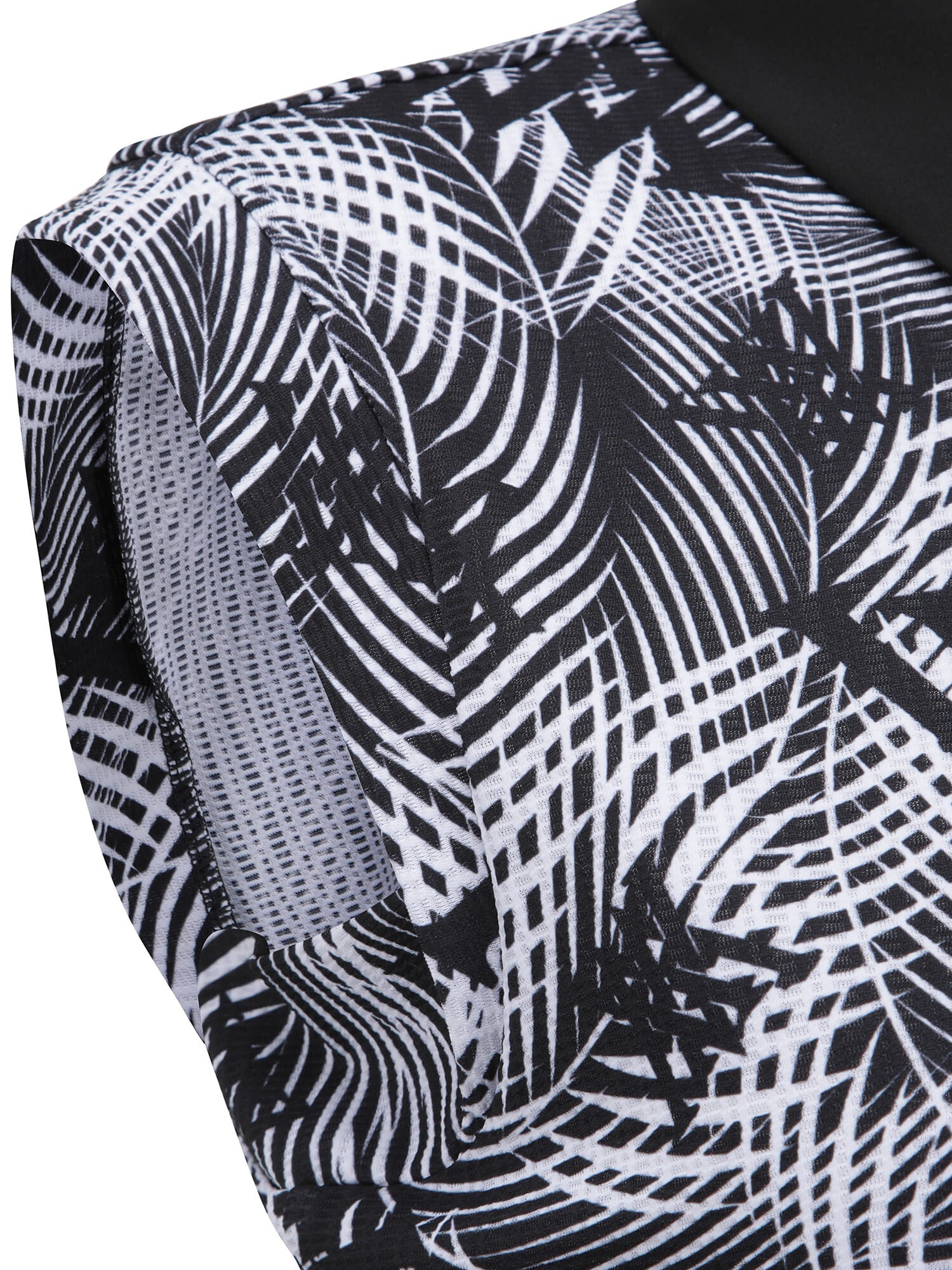 WOMEN SM COLLARED SLEEVELESS
