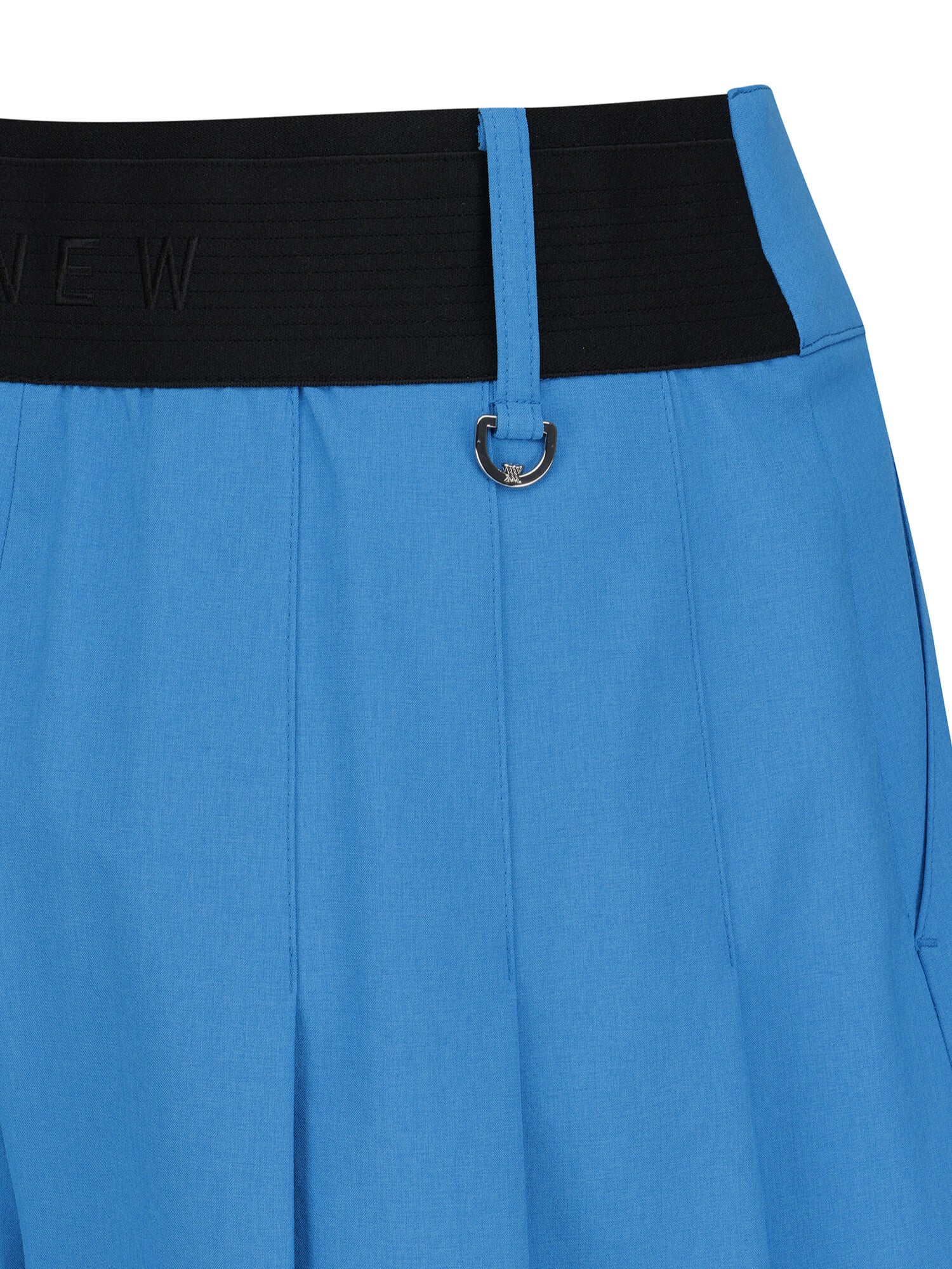 WOMEN FA BACK PLEATED HALF PANTS