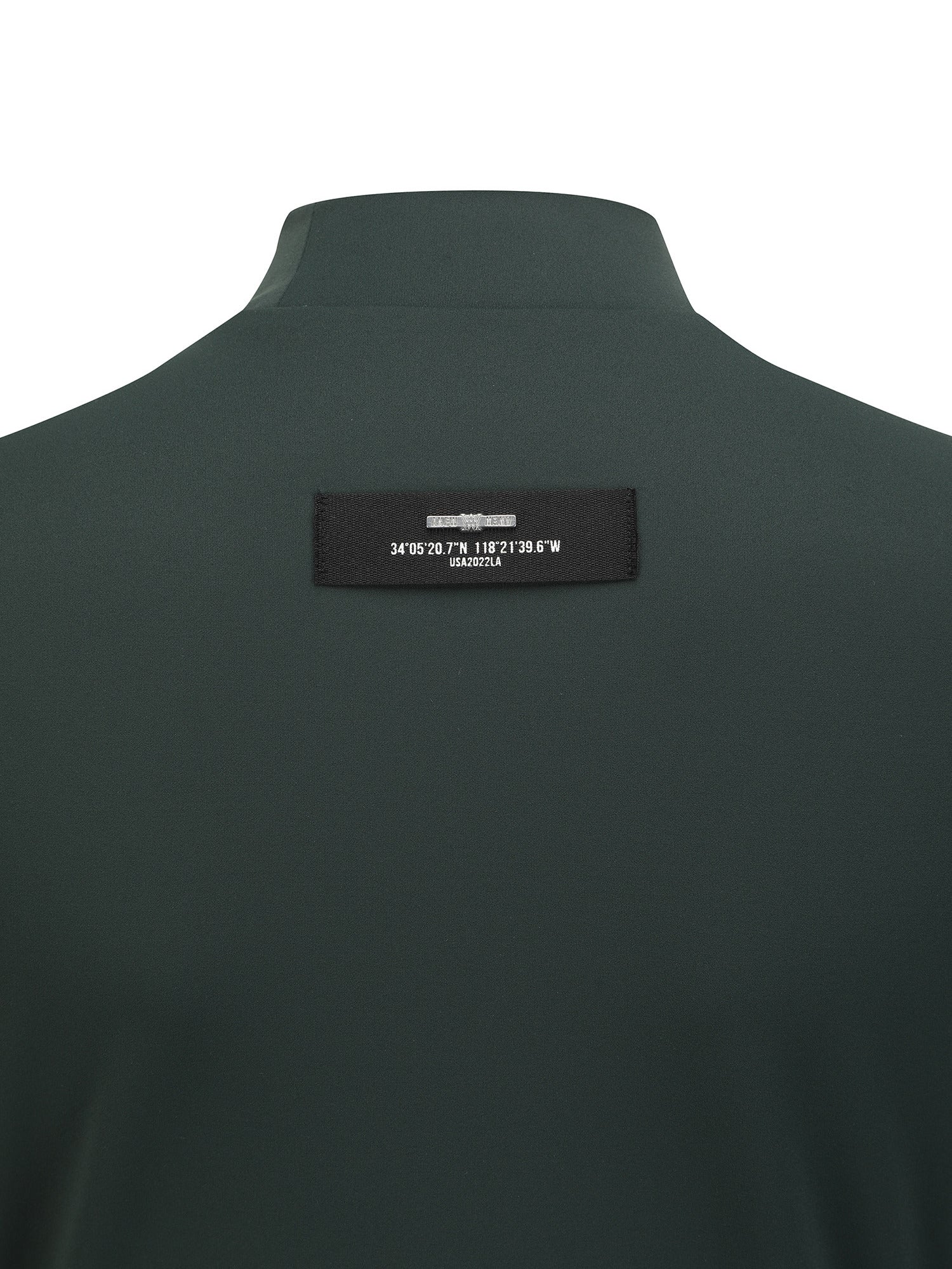 WOMEN LINE POINT MOCK NECK T-SHIRT