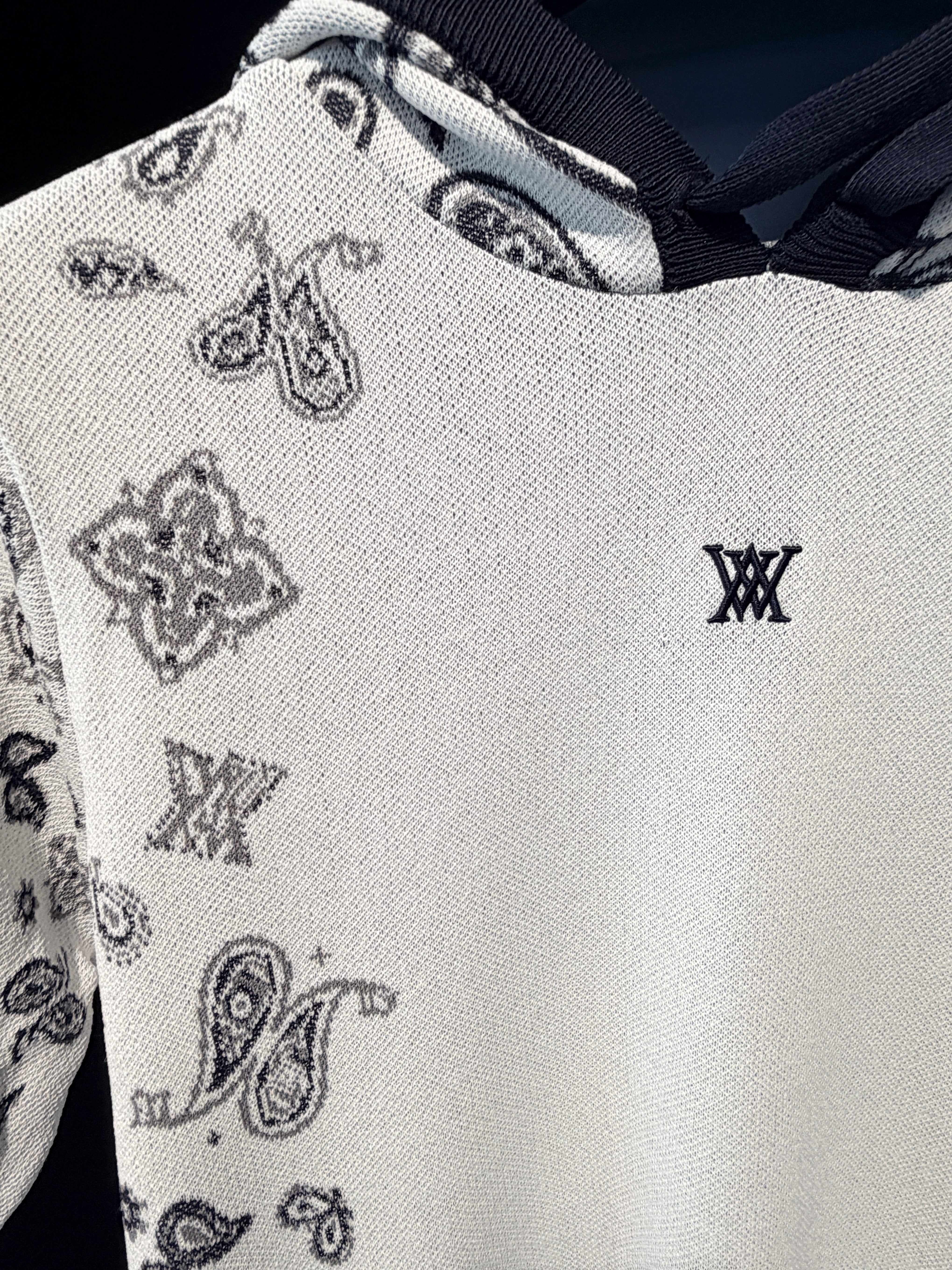 WOMEN PAISLEY HOODED SHORT SLEEVE SWEATER