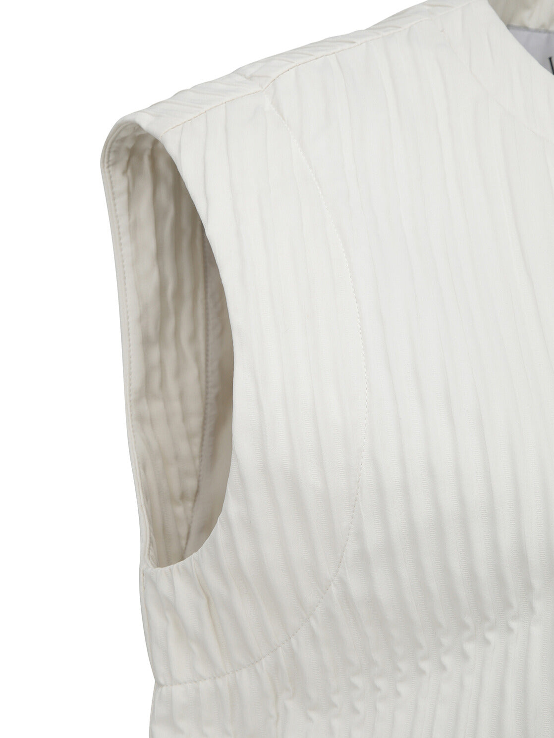 WOMEN POCKET PLEATS POINT VT