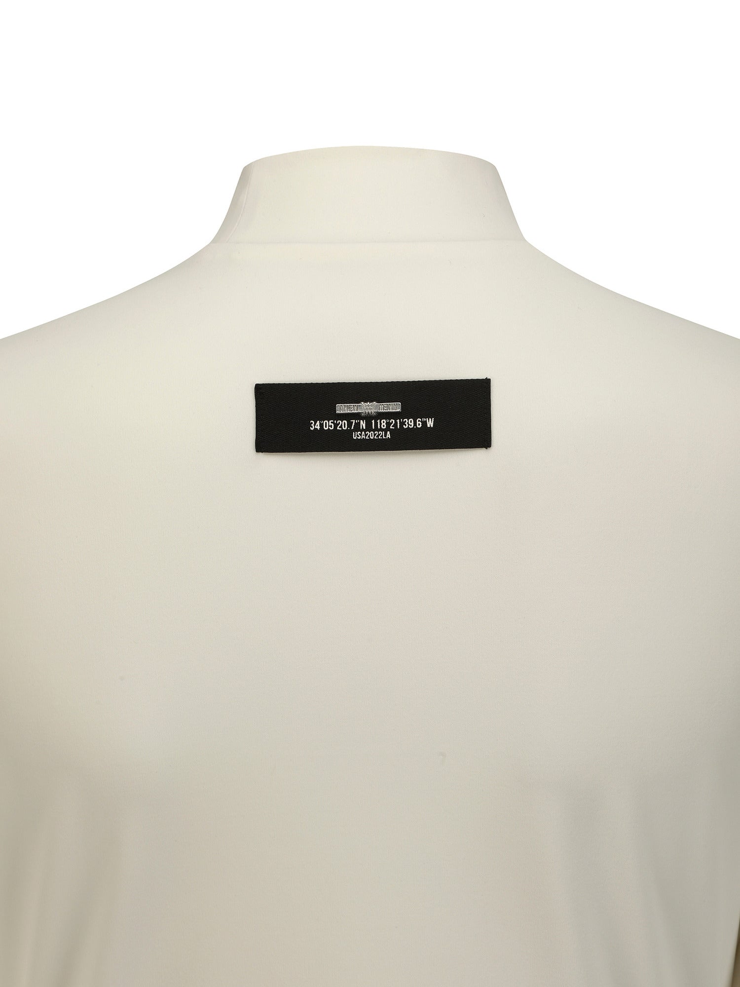 WOMEN LINE POINT MOCK NECK T-SHIRT