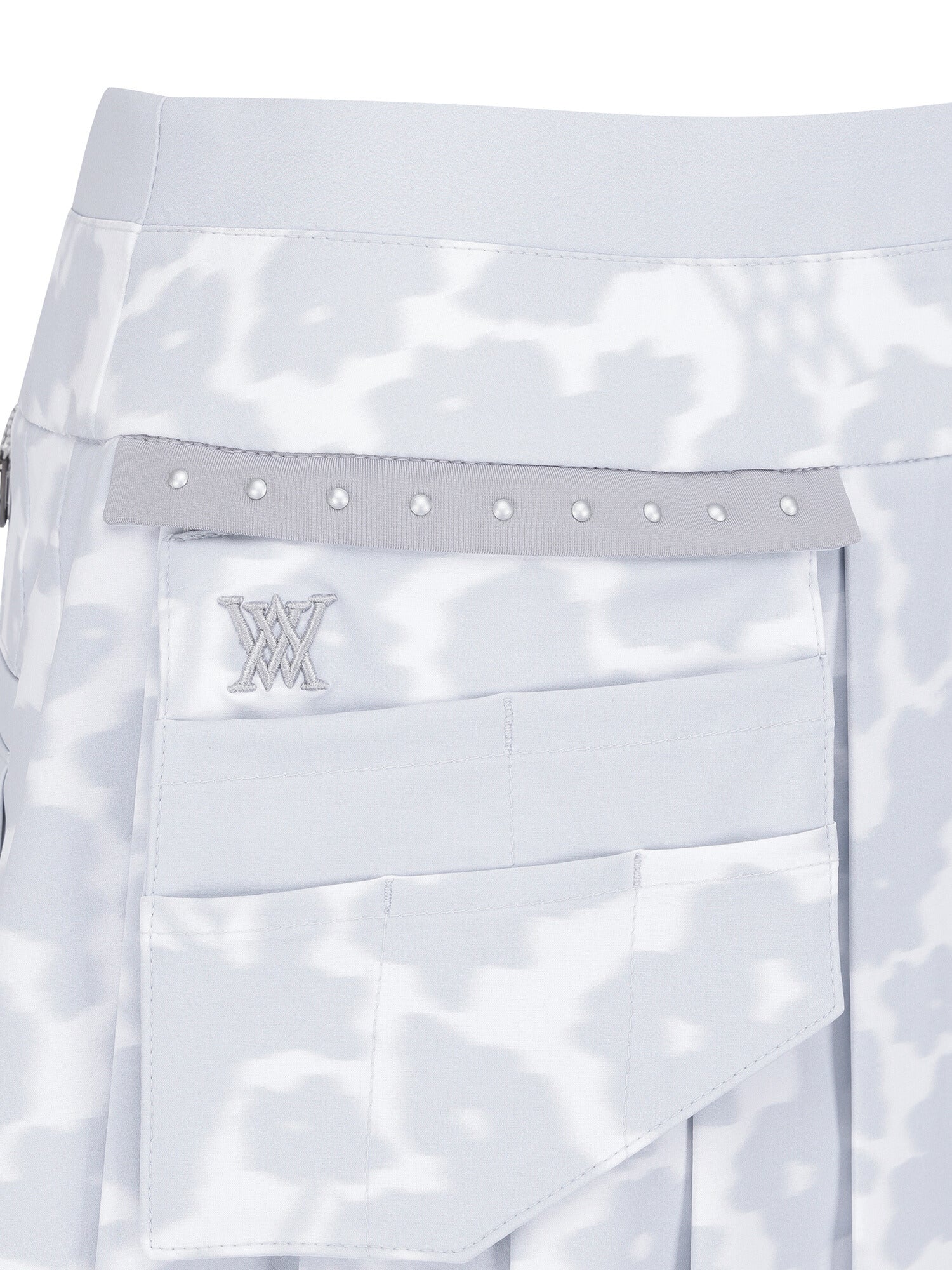 WOMEN FA PLEATED HALF PANTS