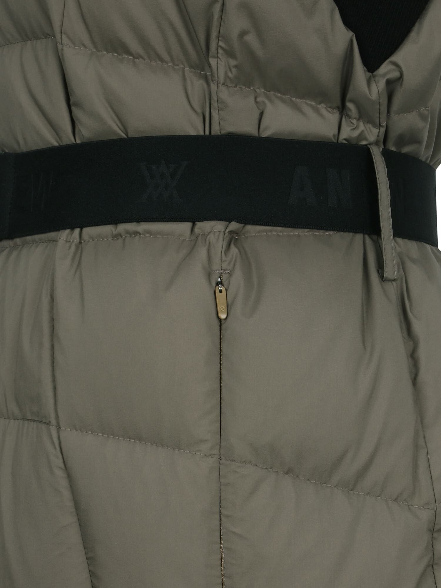 WOMEN HIGH NECK LONG DOWN VT