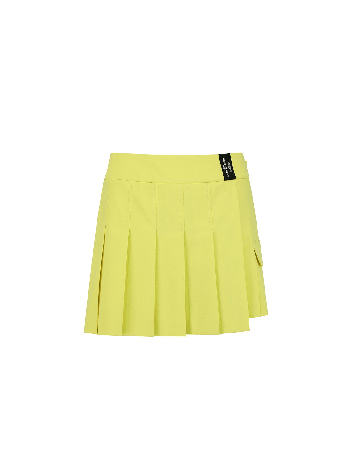 WOMEN OVER PLEATED HALF PANTS