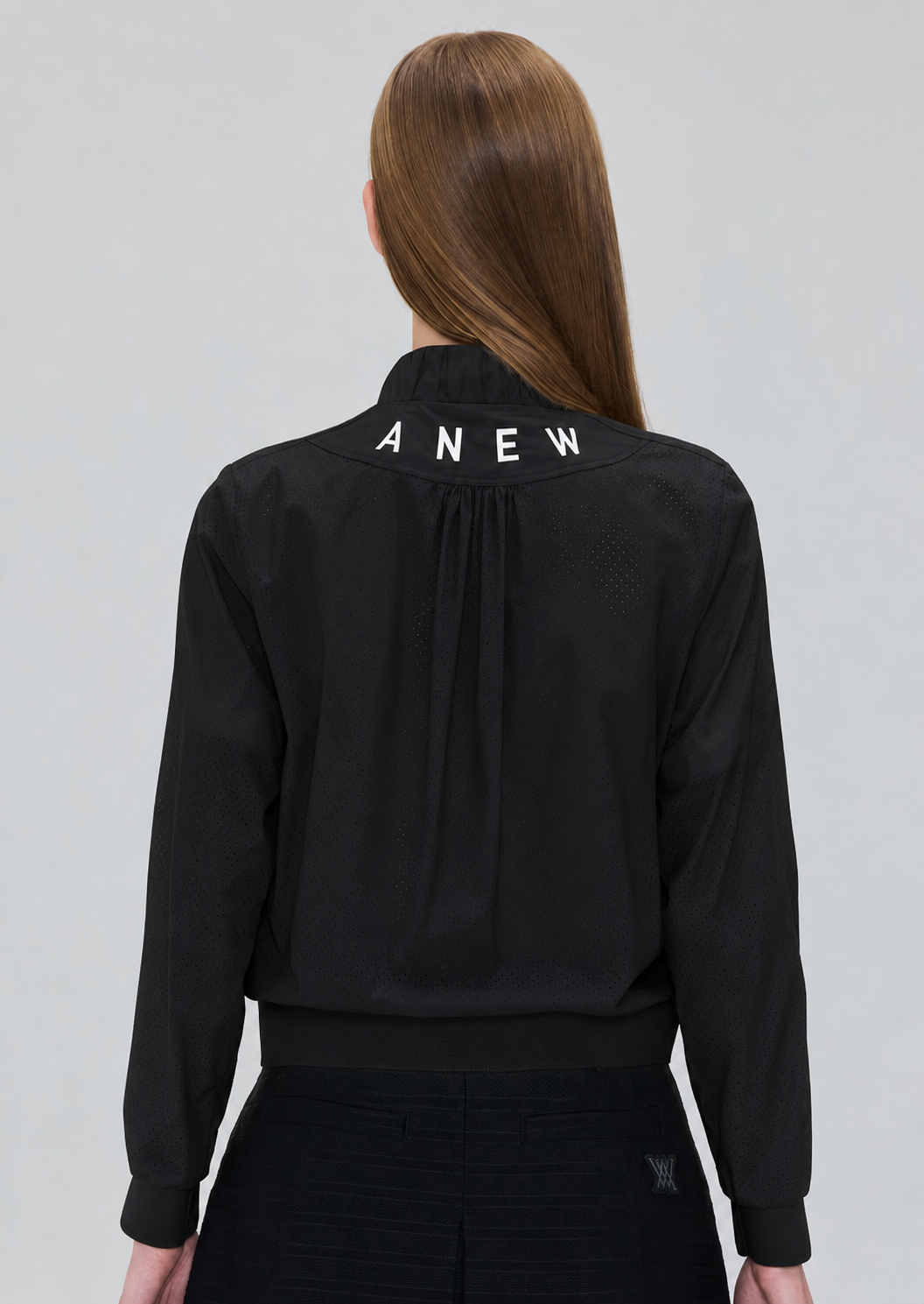 WOMEN ESSENTIAL JACKET