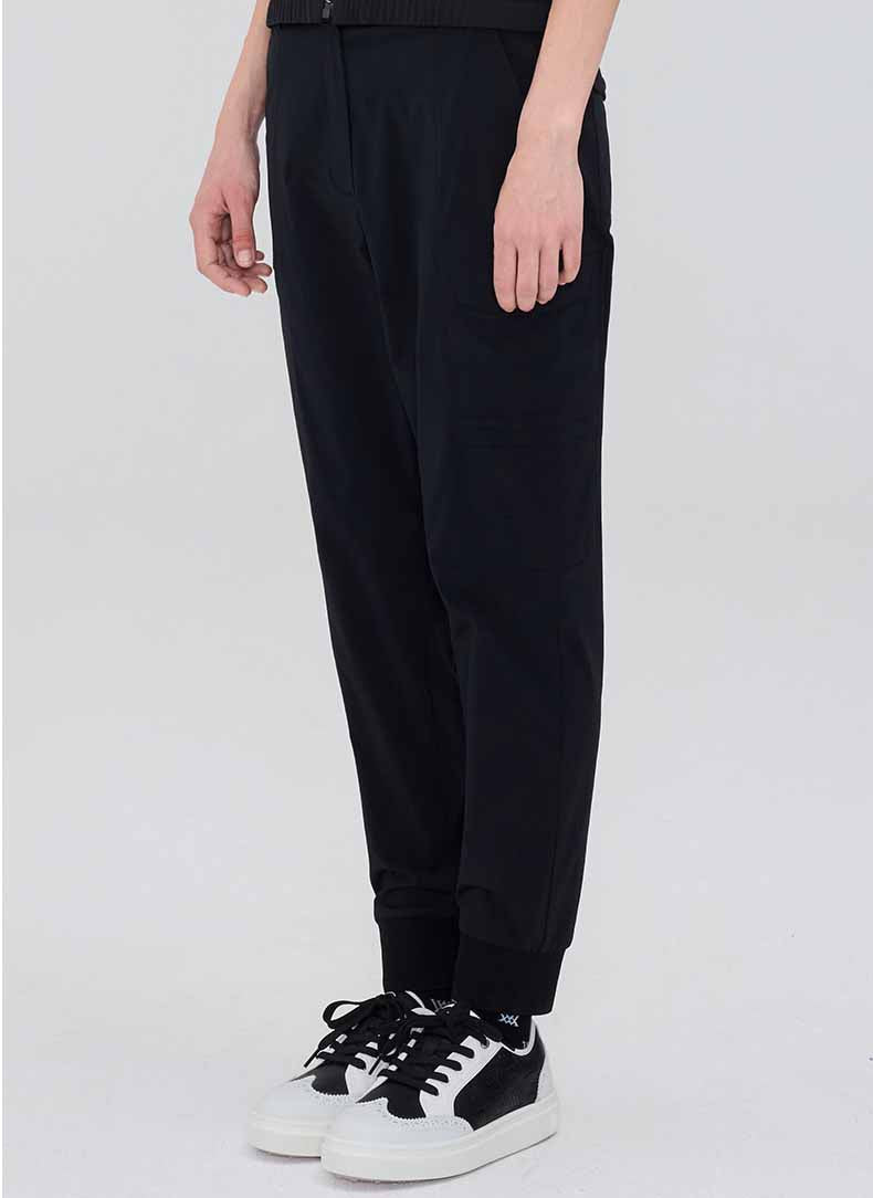 WOMEN ESSENTIAL JOGGER PANTS