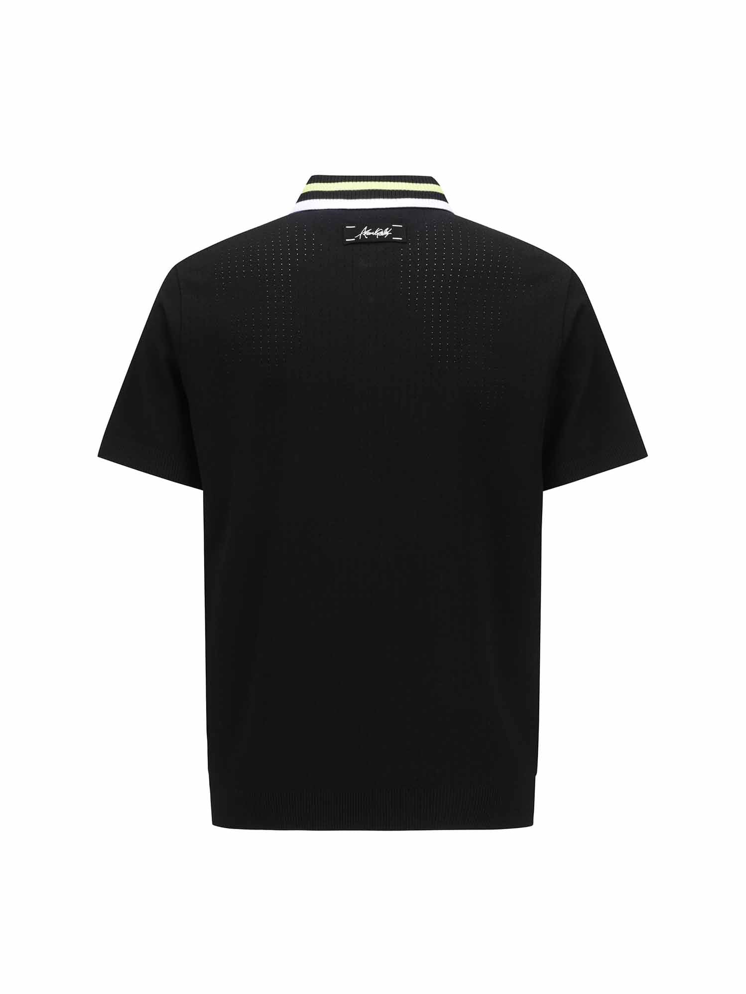 MEN ESSENTIAL COLLARED SWEATER