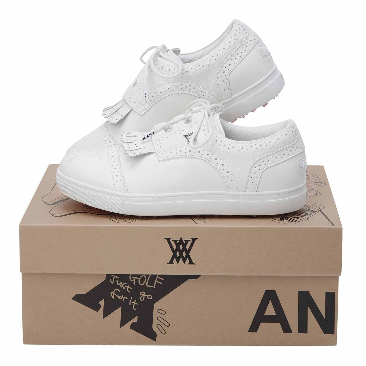 WOMEN SAINT TASSEL LUNA SHOES