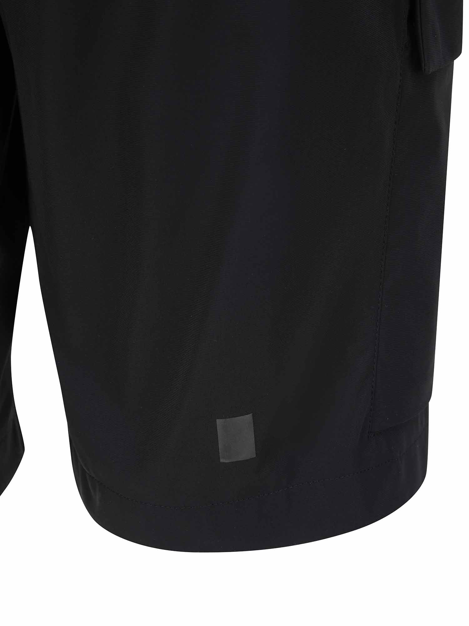 MEN SM BLACK FINISH HALF PANTS