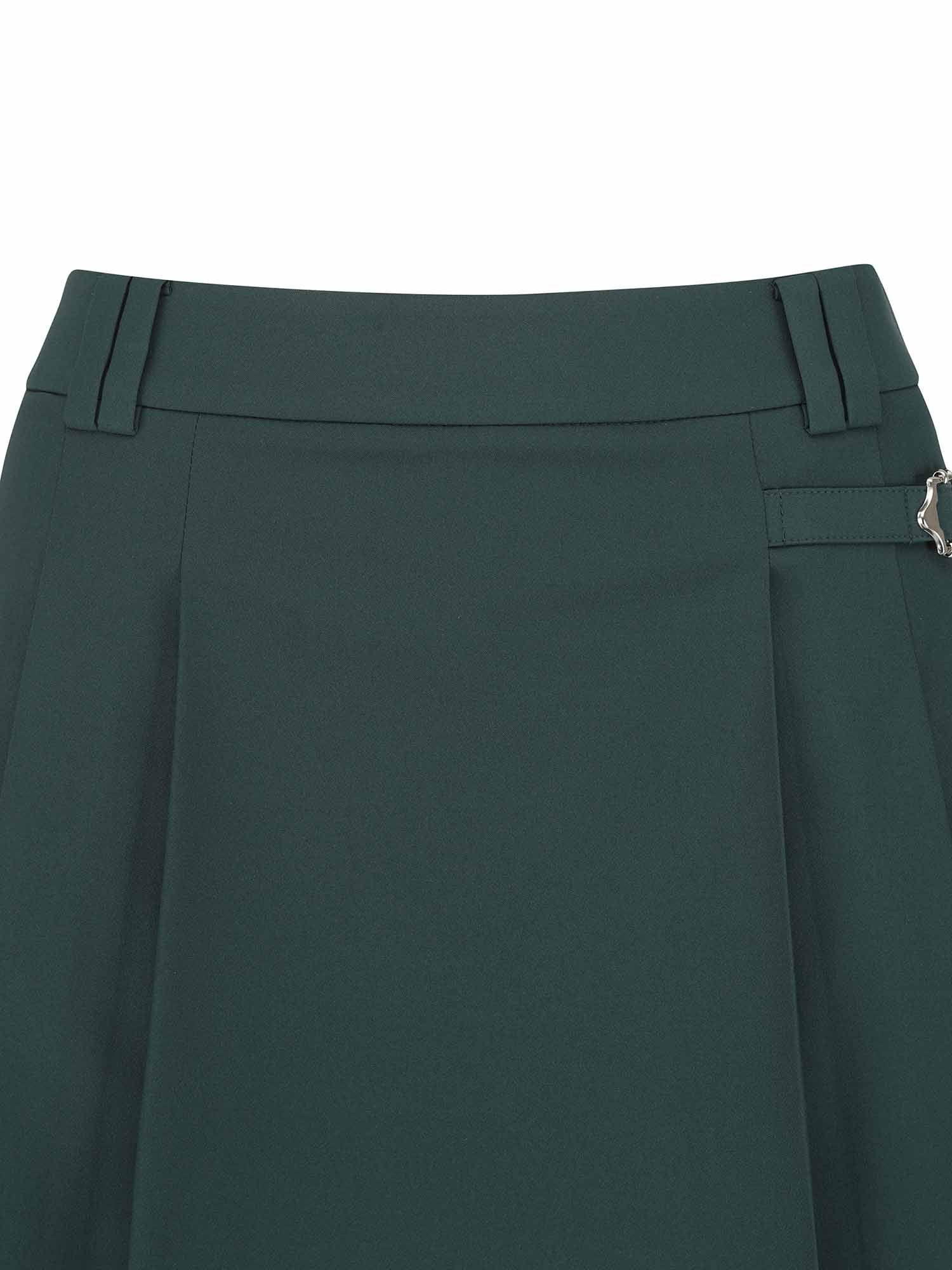 WOMEN SEASONAL PLEATS HALF PANTS