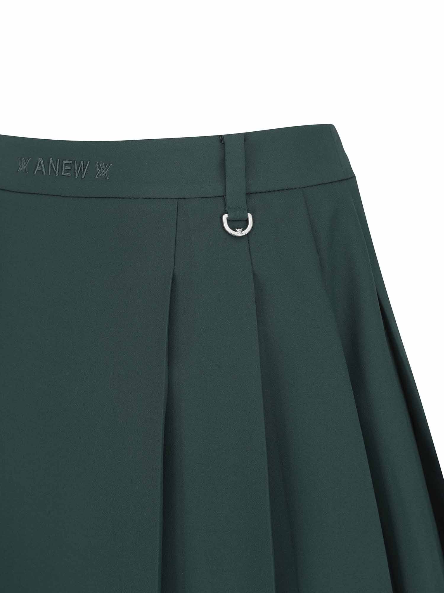 WOMEN SEASONAL PLEATS HALF PANTS