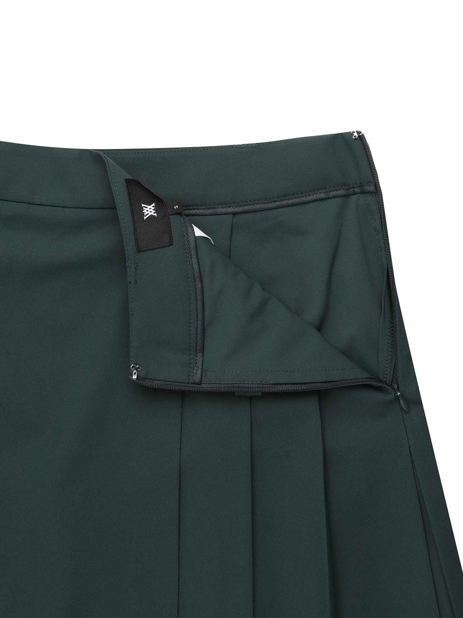WOMEN SEASONAL PLEATS HALF PANTS