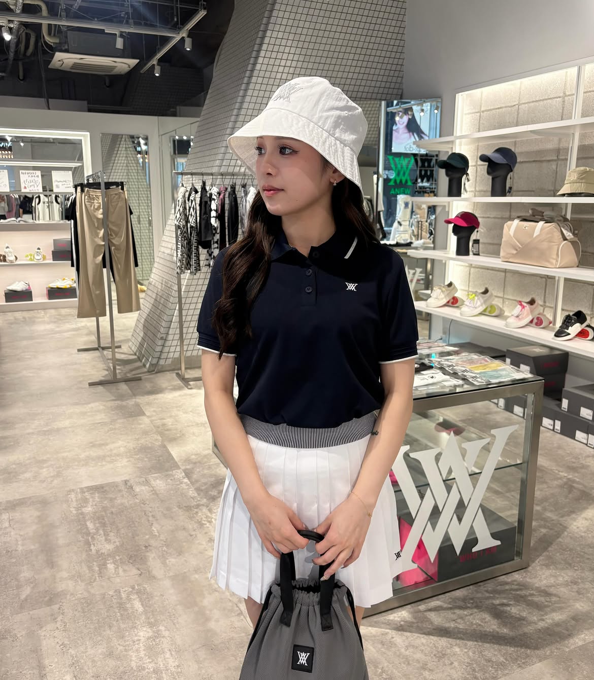 WOMEN ESSENTIAL PLEATS SKIRT