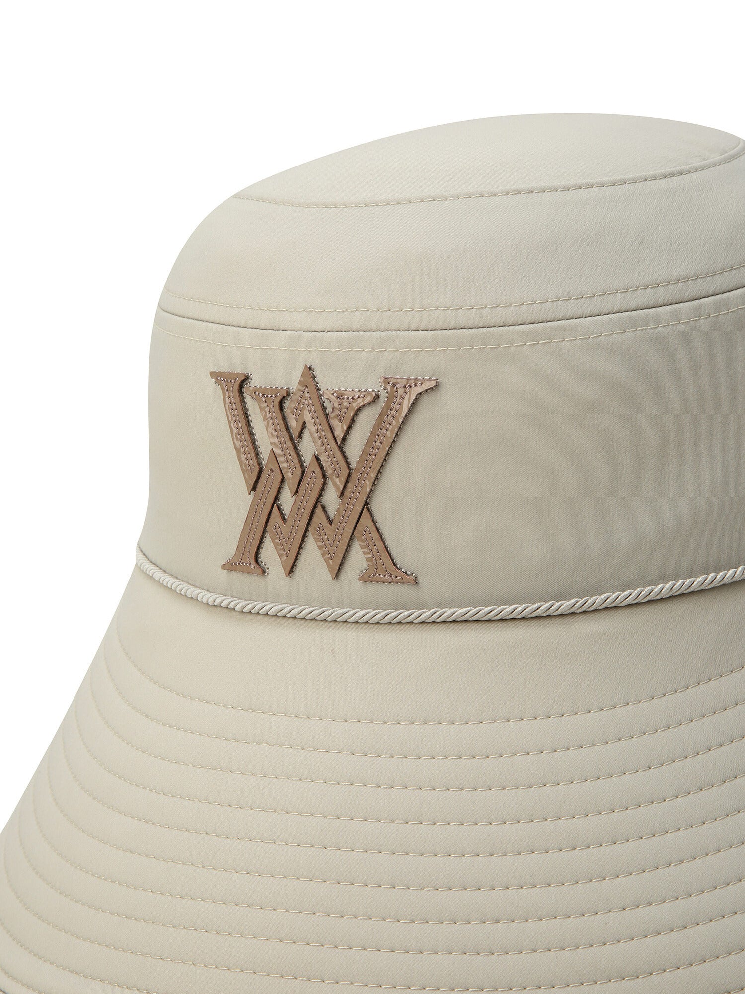 WOMEN SPLIT-BACK BUCKET HAT