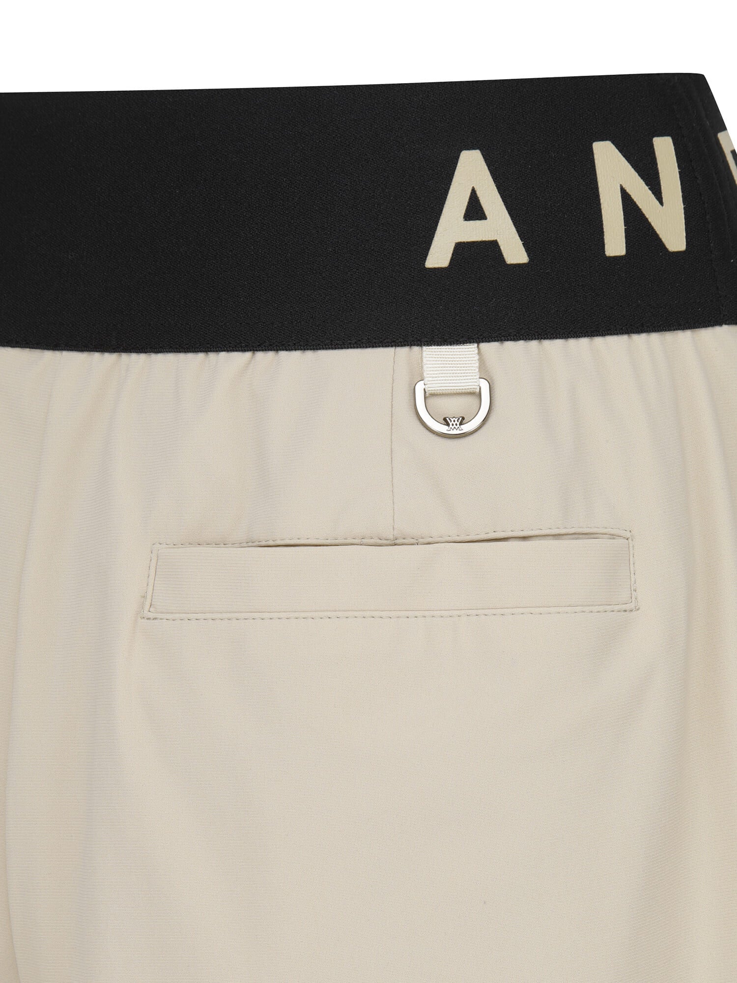 WOMEN SM ESSENTIAL COOL HALF PANTS