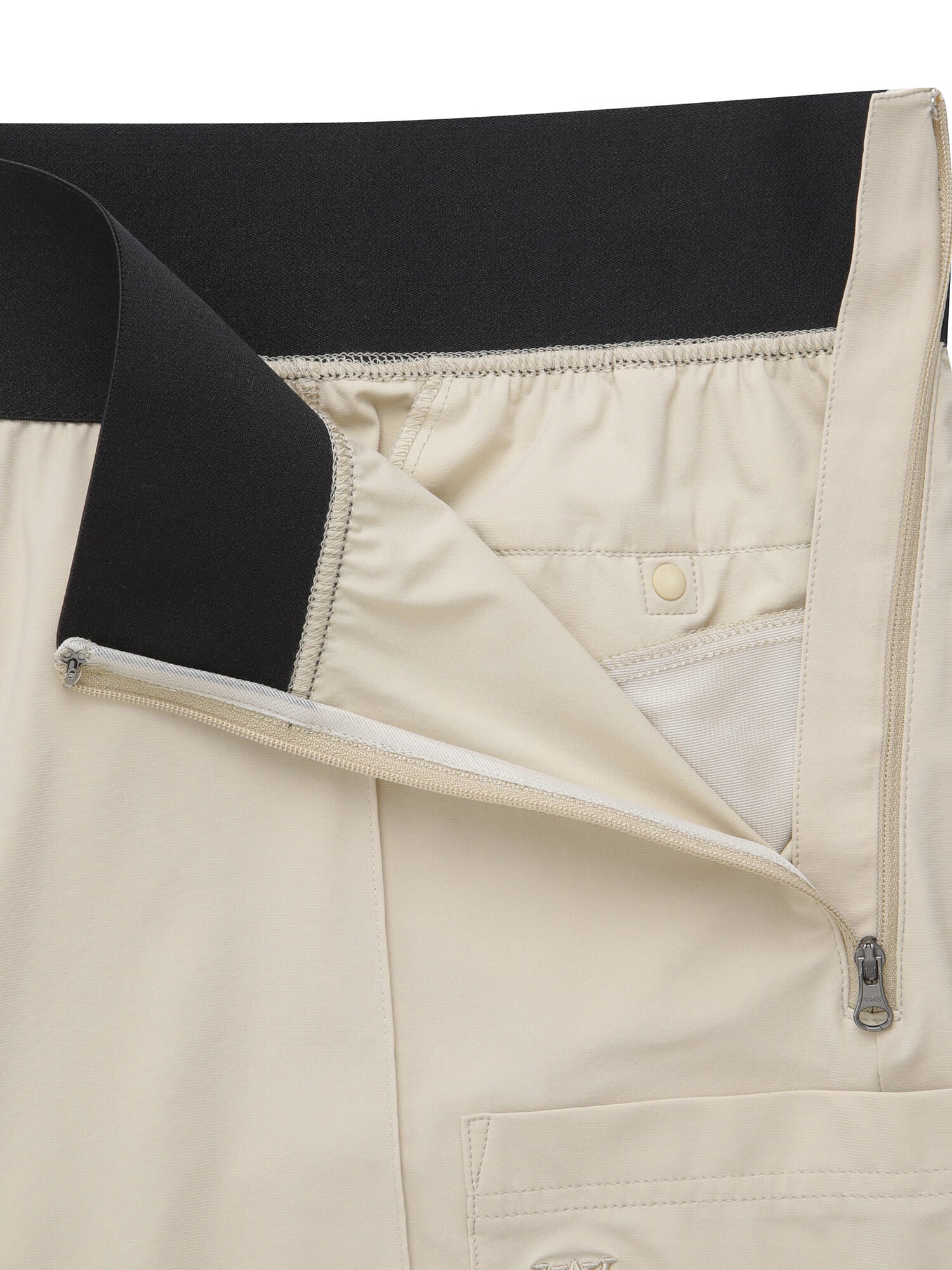 WOMEN SM ESSENTIAL COOL HALF PANTS