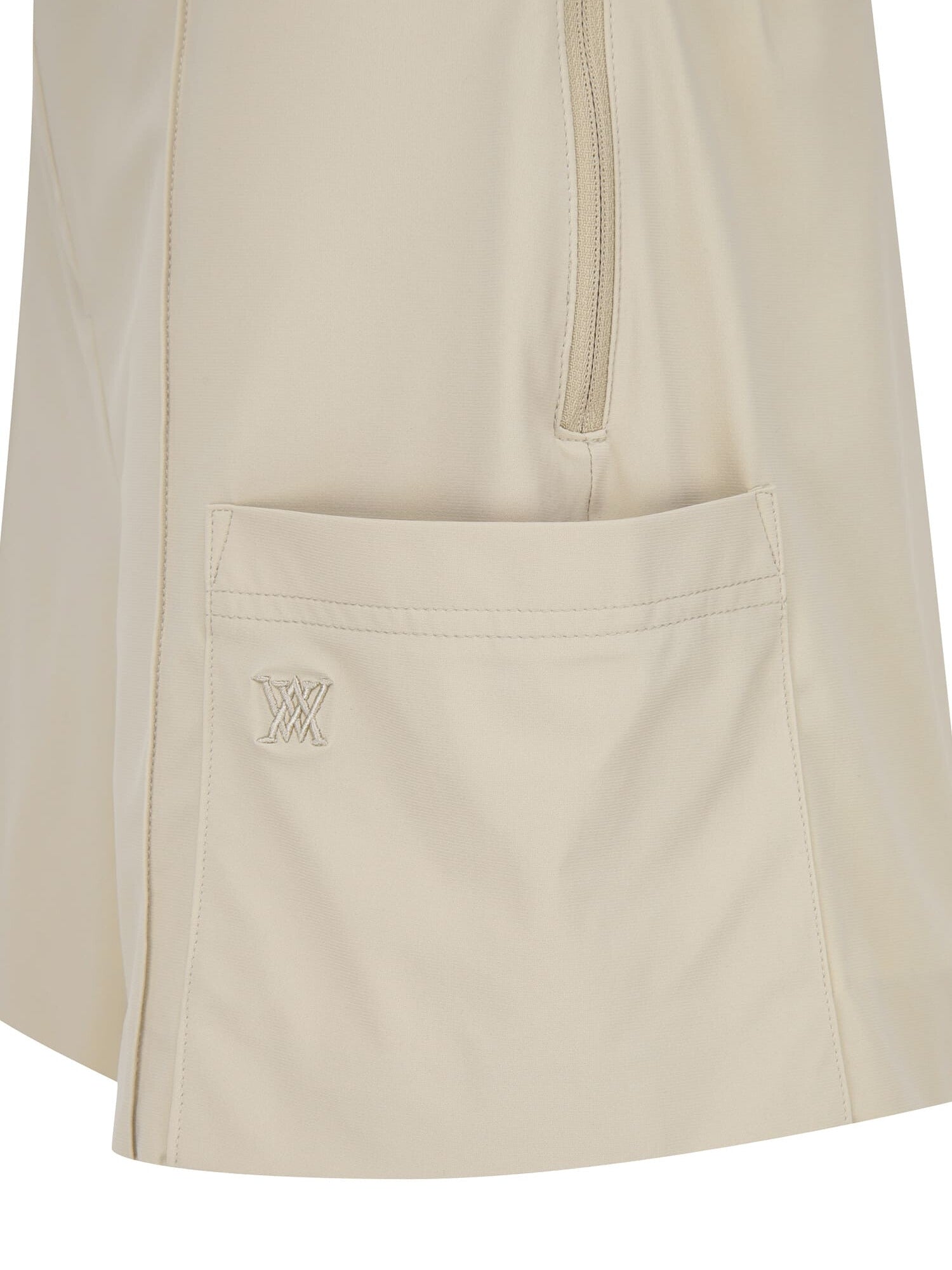 WOMEN SM ESSENTIAL COOL HALF PANTS