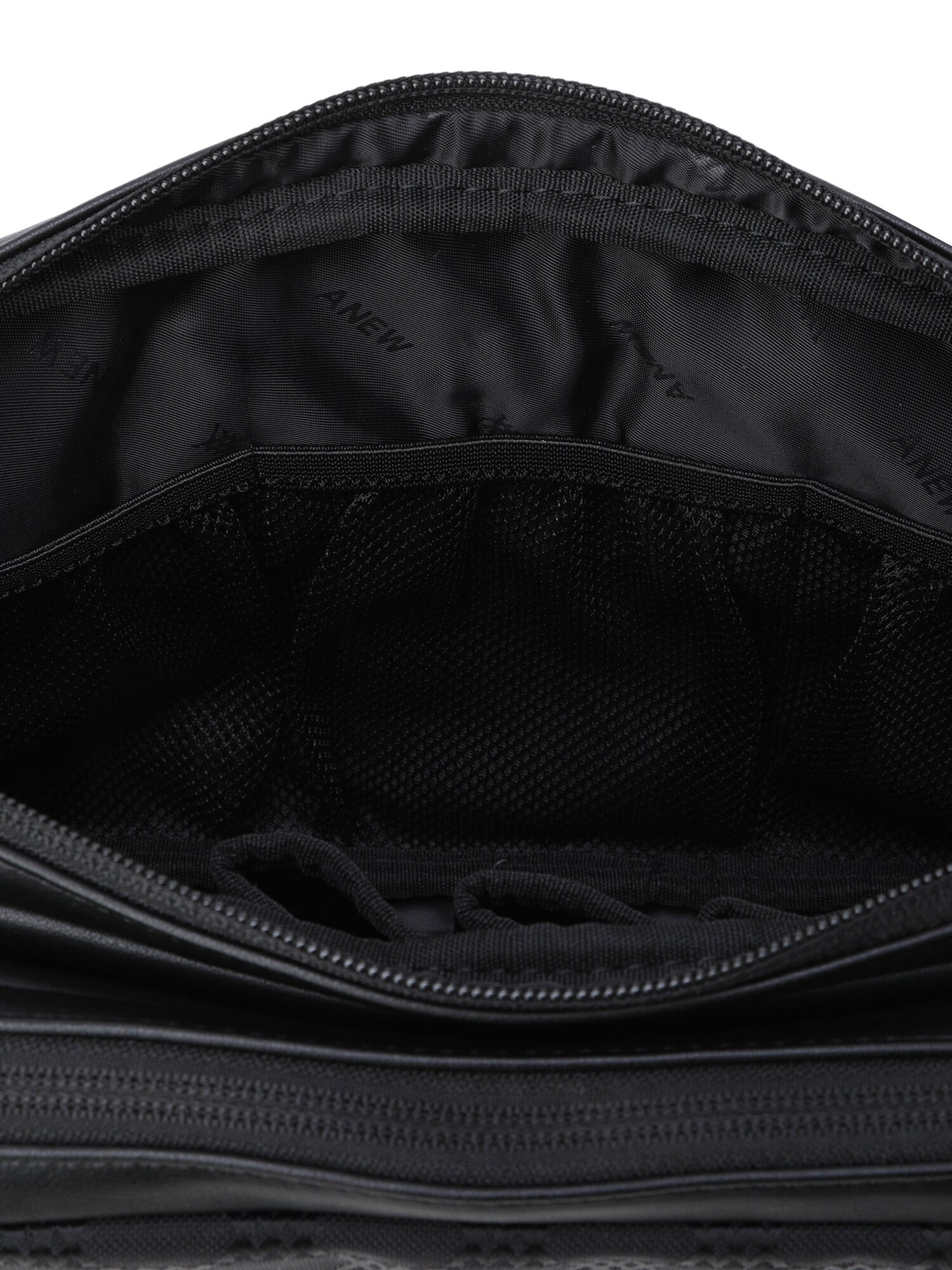 JACQUARD EASY POUCH