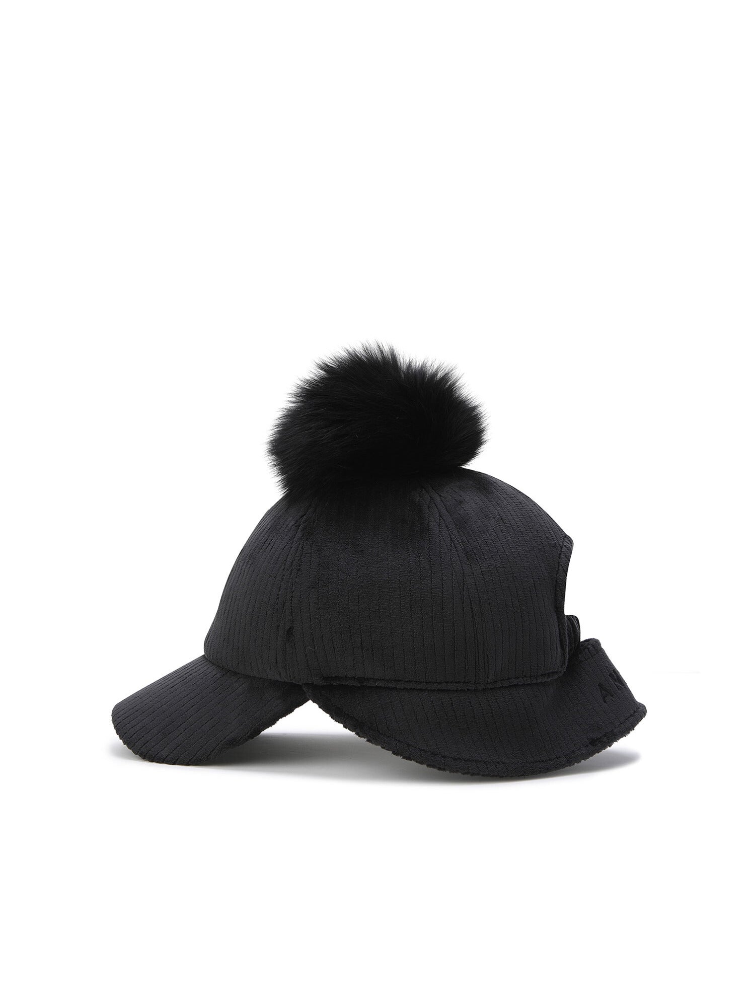 WOMEN SHORT EARFLAP CAP