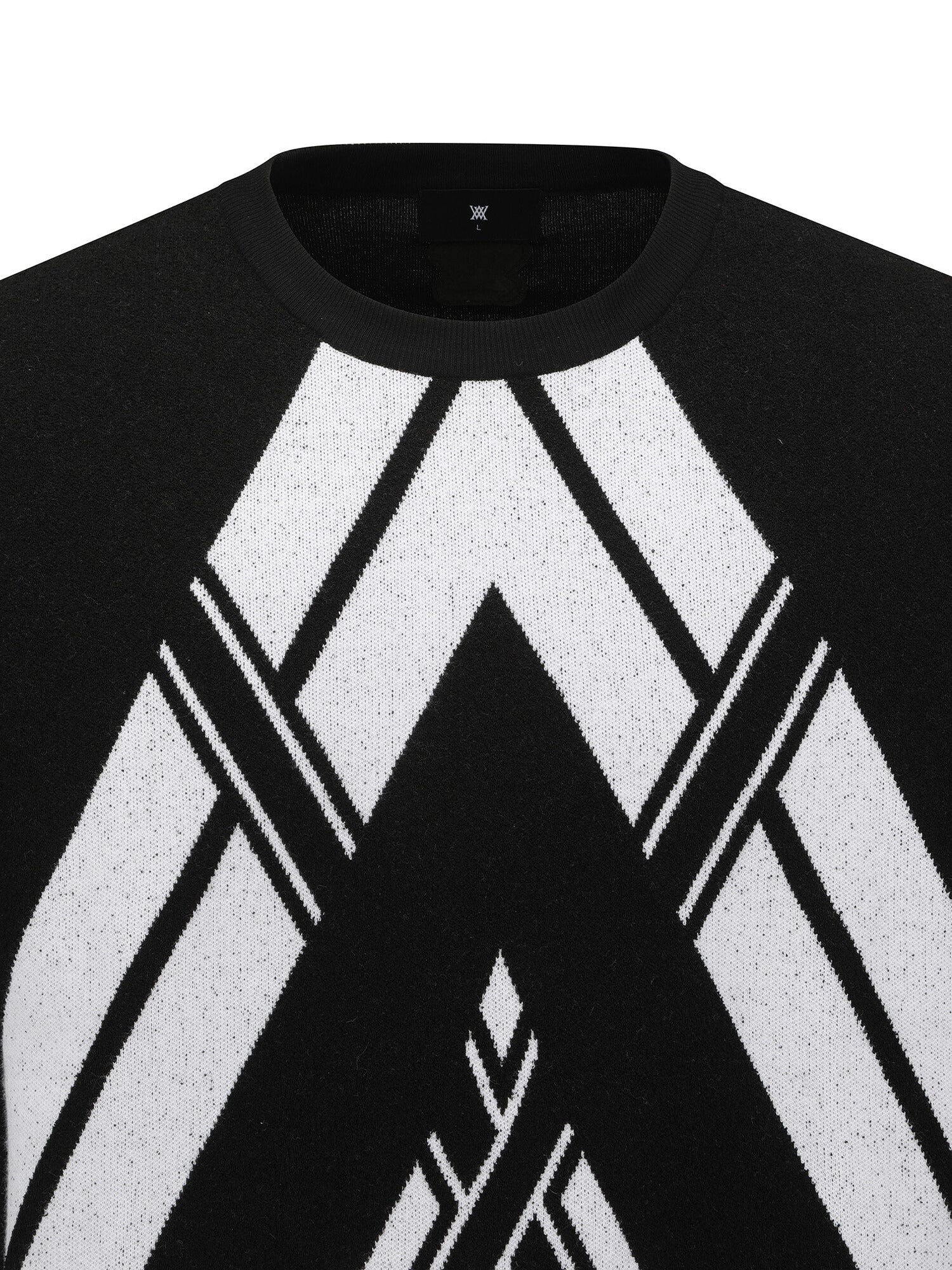 MEN LINE POINT ROUND SWEATER