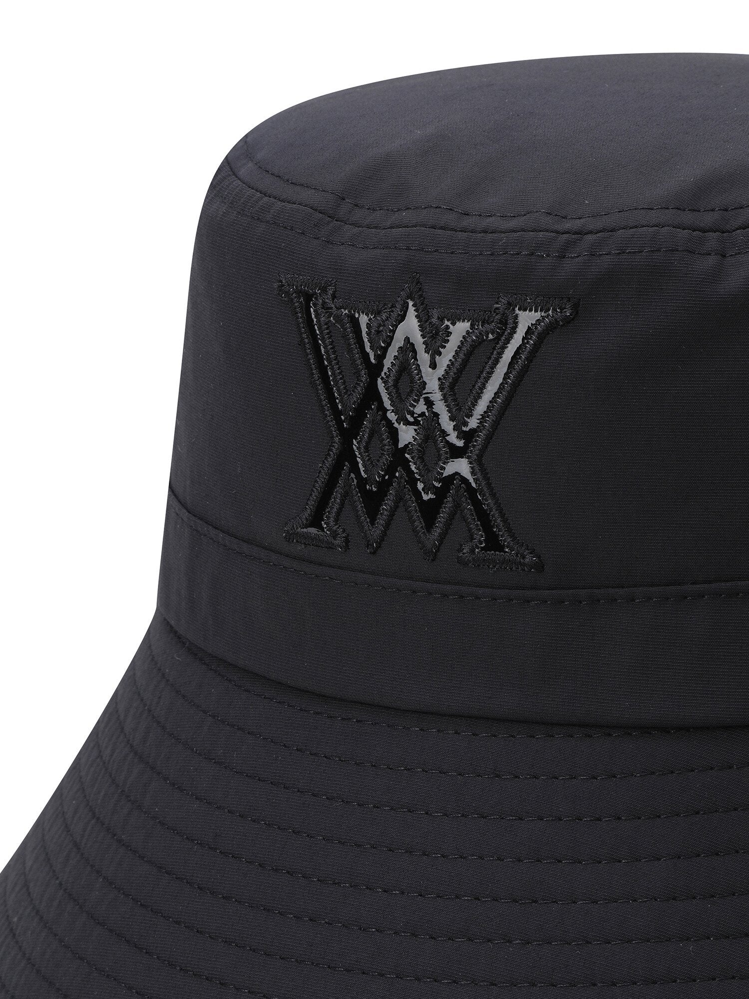 WOMEN ESSENTIAL BUCKETHAT