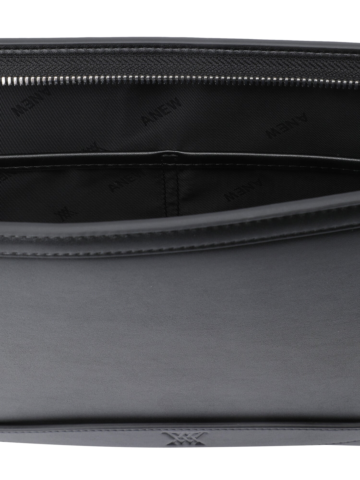 UNISEX LOGO INTAGLIO CLUTCH