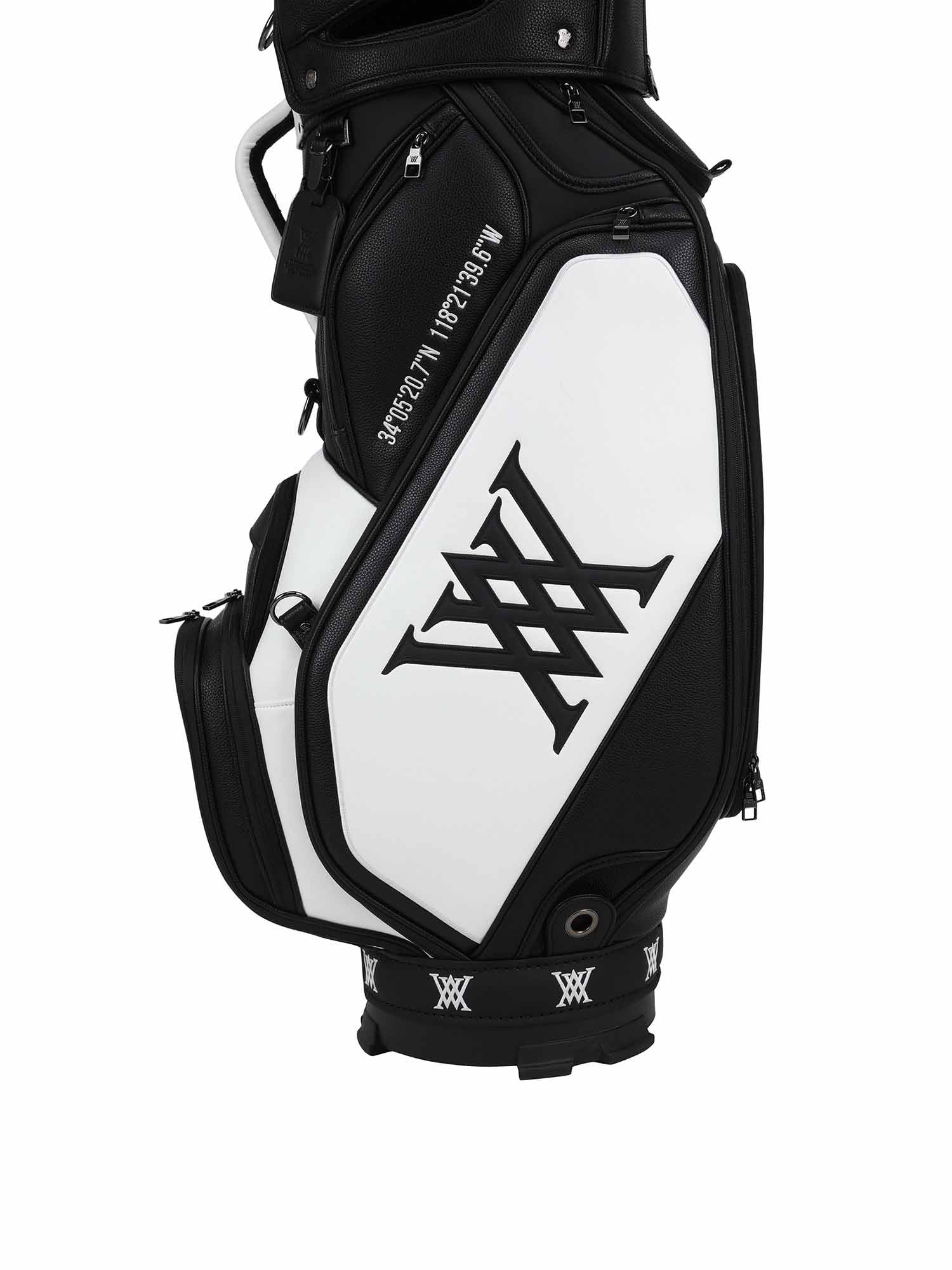 9.5 UNISEX TOUR BAG