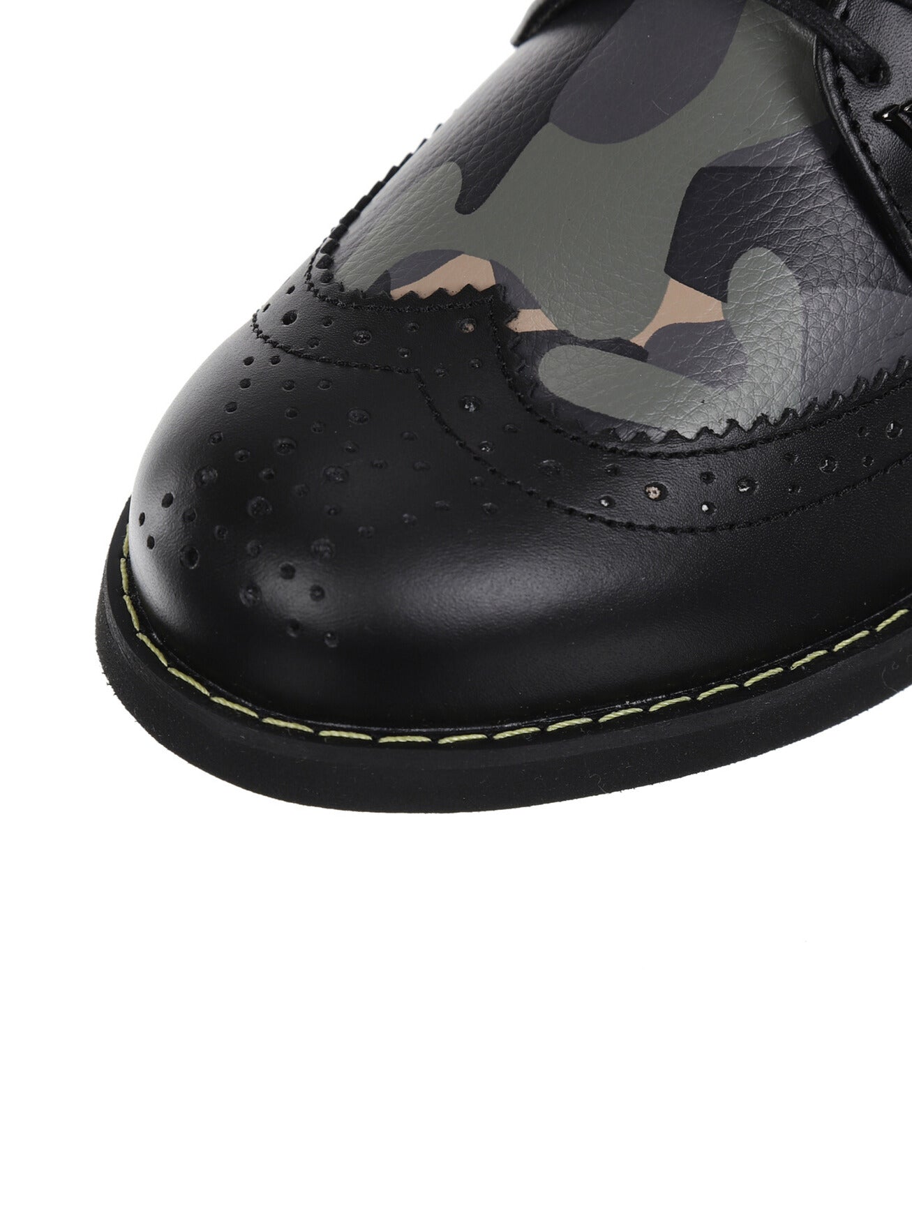 WOMEN Camo Wing Tip Brogue Shoes