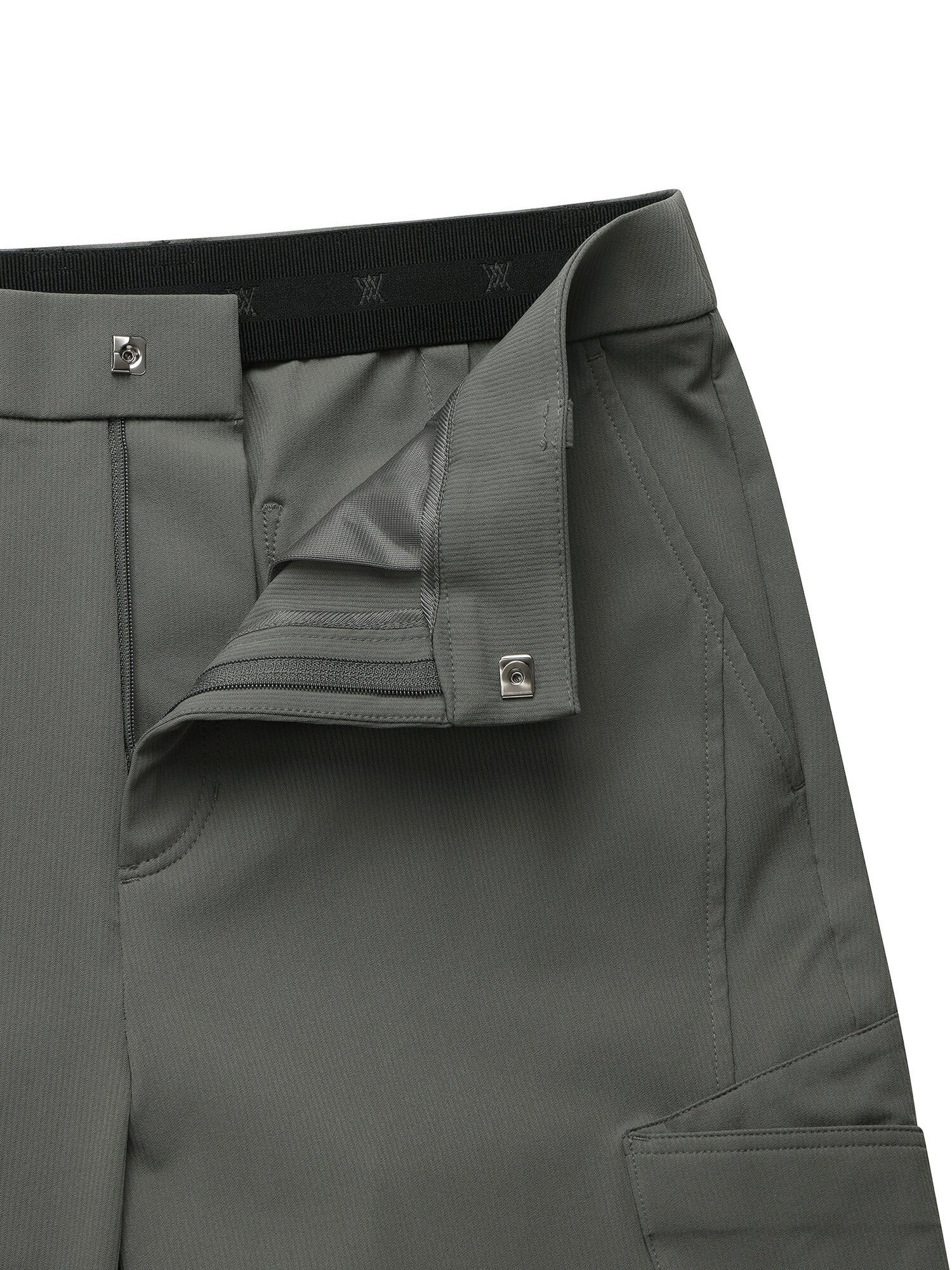 MEN TAPERED PANTS