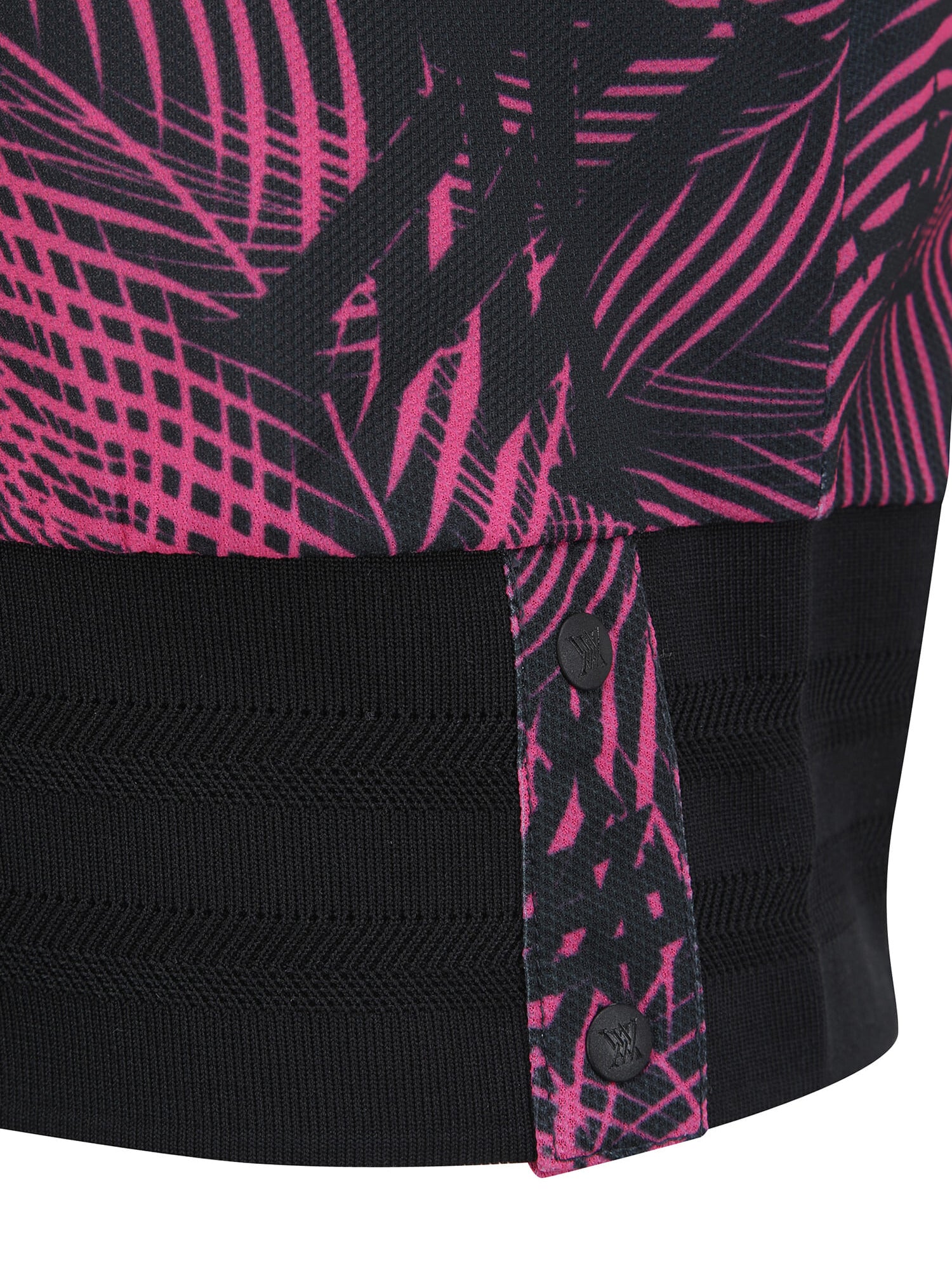 WOMEN SM TRENDY FIT SHORT T-SHIRT