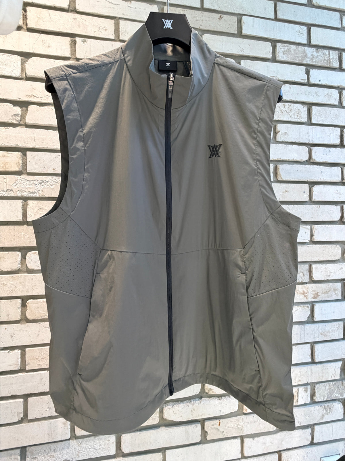 MEN AIR HOLE VEST