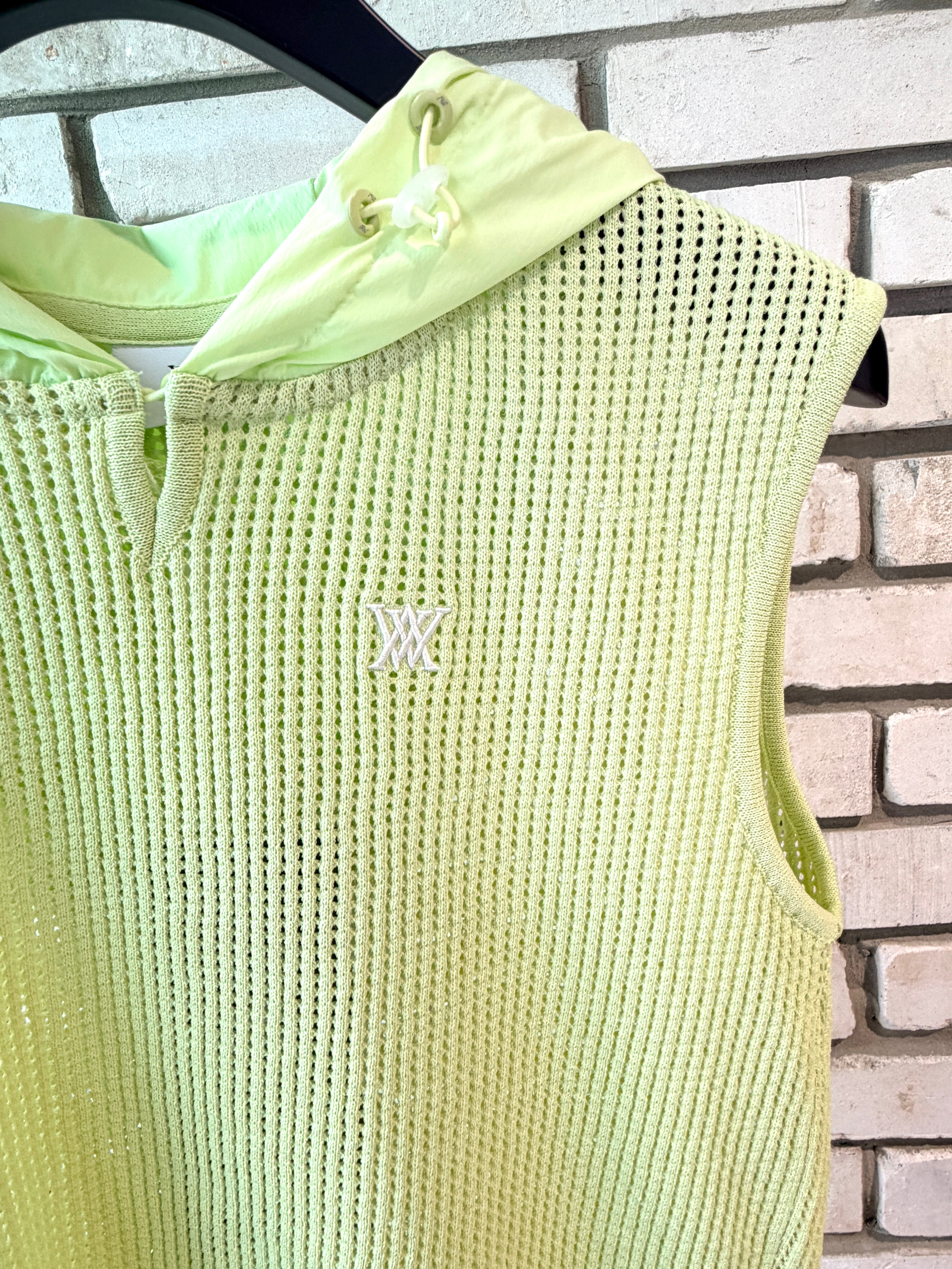 WOMEN HOODED KNIT VEST