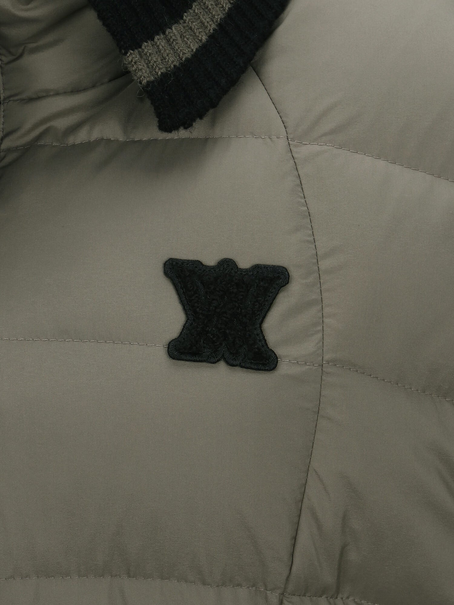 WOMEN HIGH NECK LONG DOWN VT