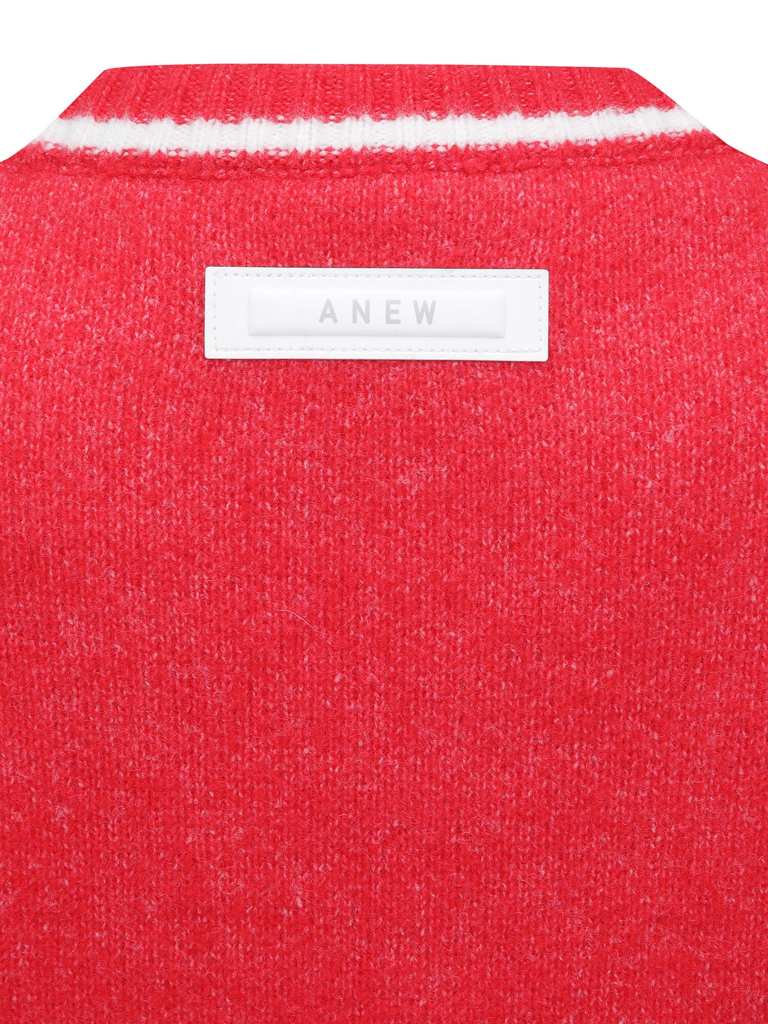 WOMEN WI FUZZY LOGO POINT SWEATER