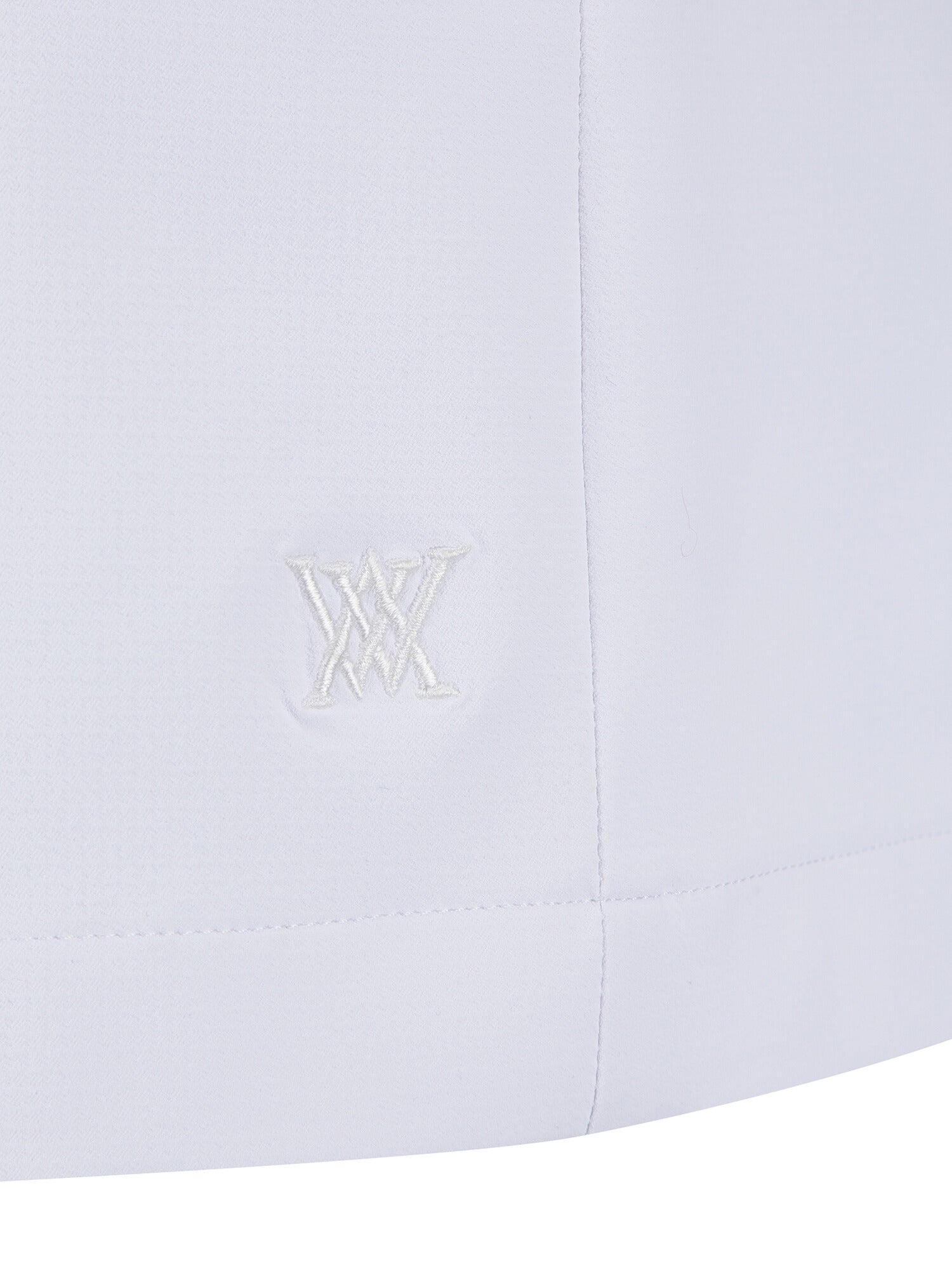 WOMEN SM ESSENTIAL HALF PANTS