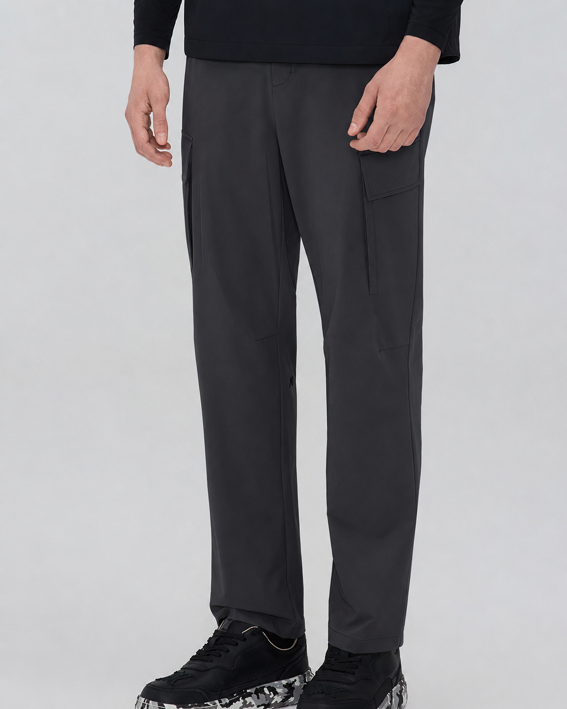 MEN TAPERED POCKET PANTS